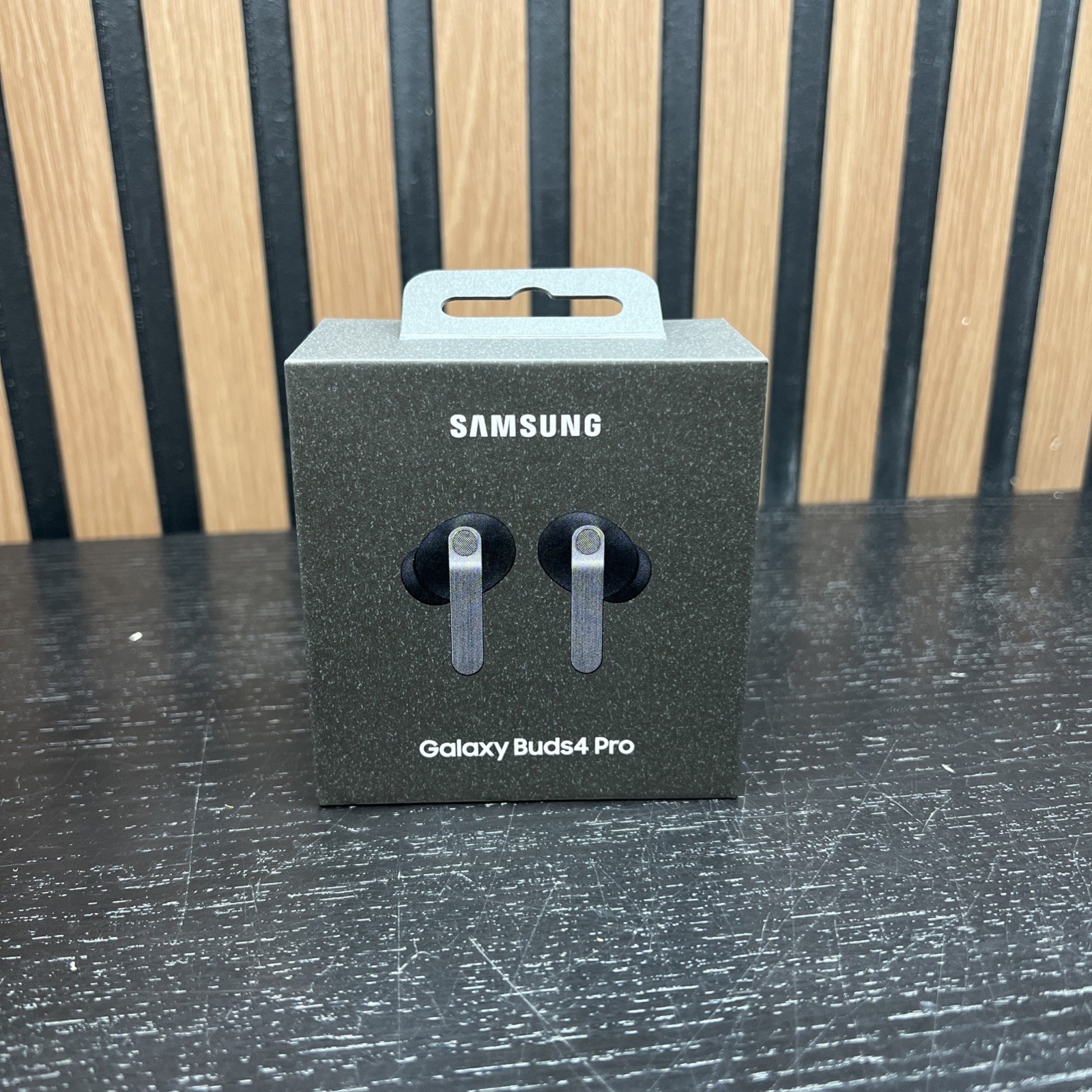 Samsung Galaxy Buds4 Pro True Wireless Earbuds Bluetooth 5.3 ANC SM-R640 (3681)