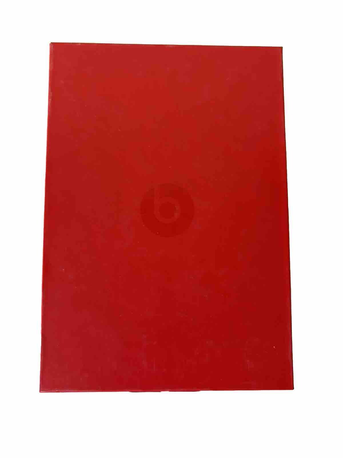 BEATS SOLO2 EARPHONES BLACK AND RED- Excellent Condition slightly Used