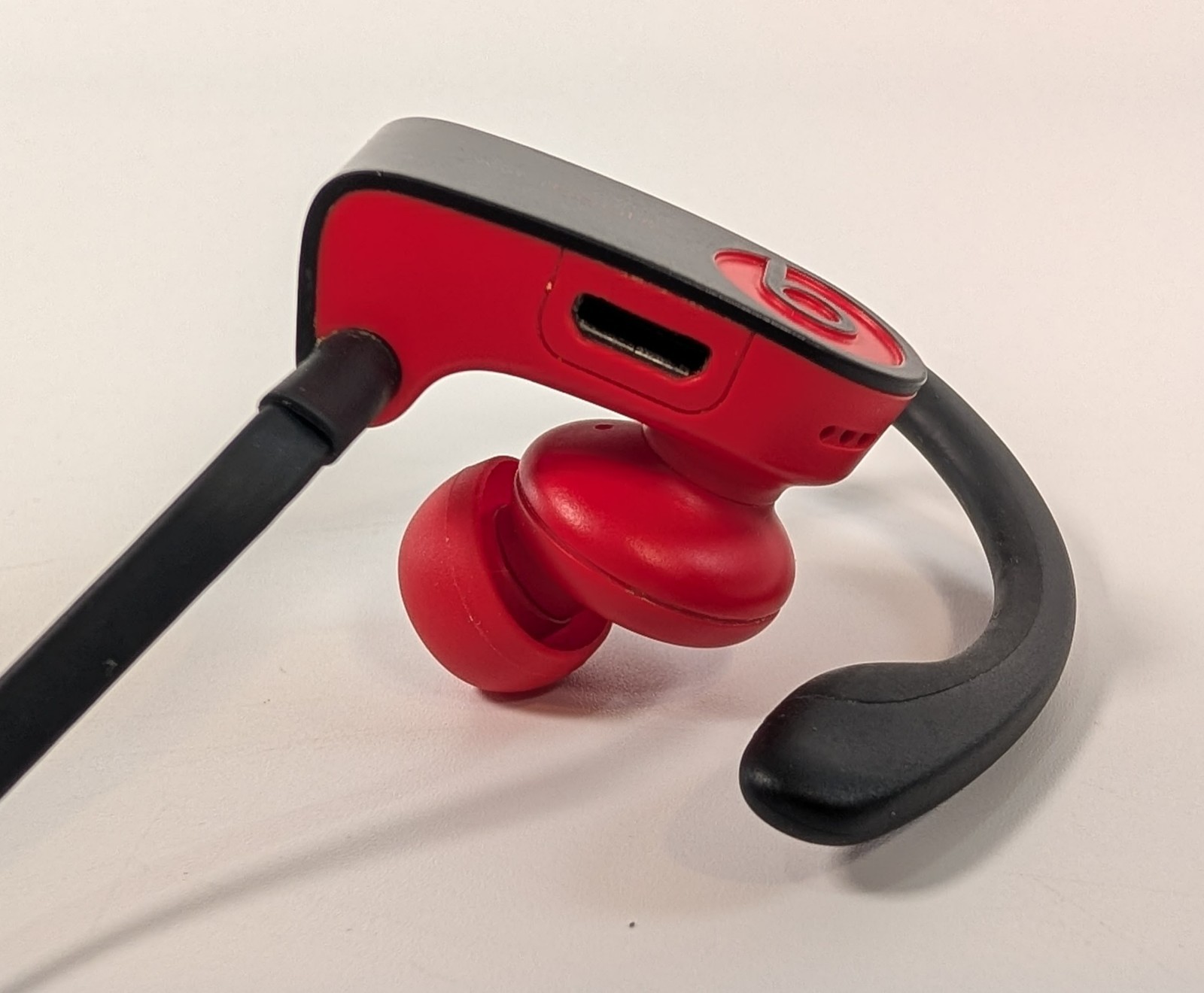Beats by Dr. Dre POWERBEATS3 In-Ear Bluetooth Headphones & Case