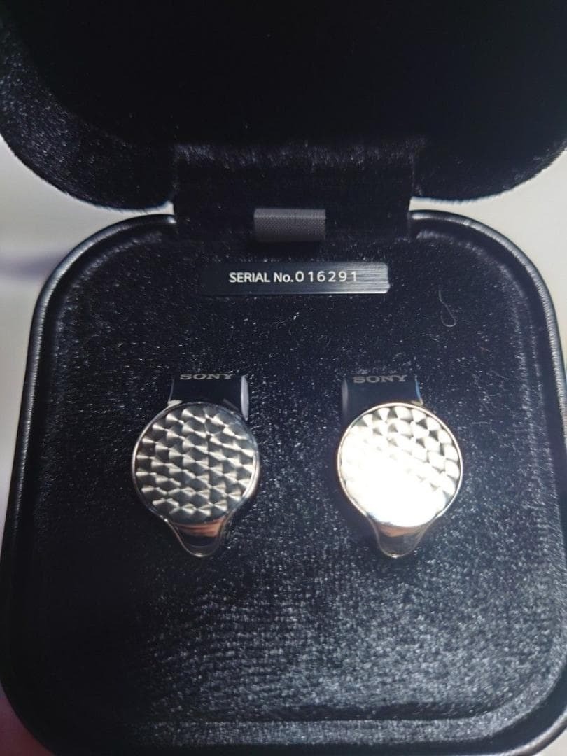 Sony Signature Series IER-Z1R Hi-Res In Ear Canal Earphone