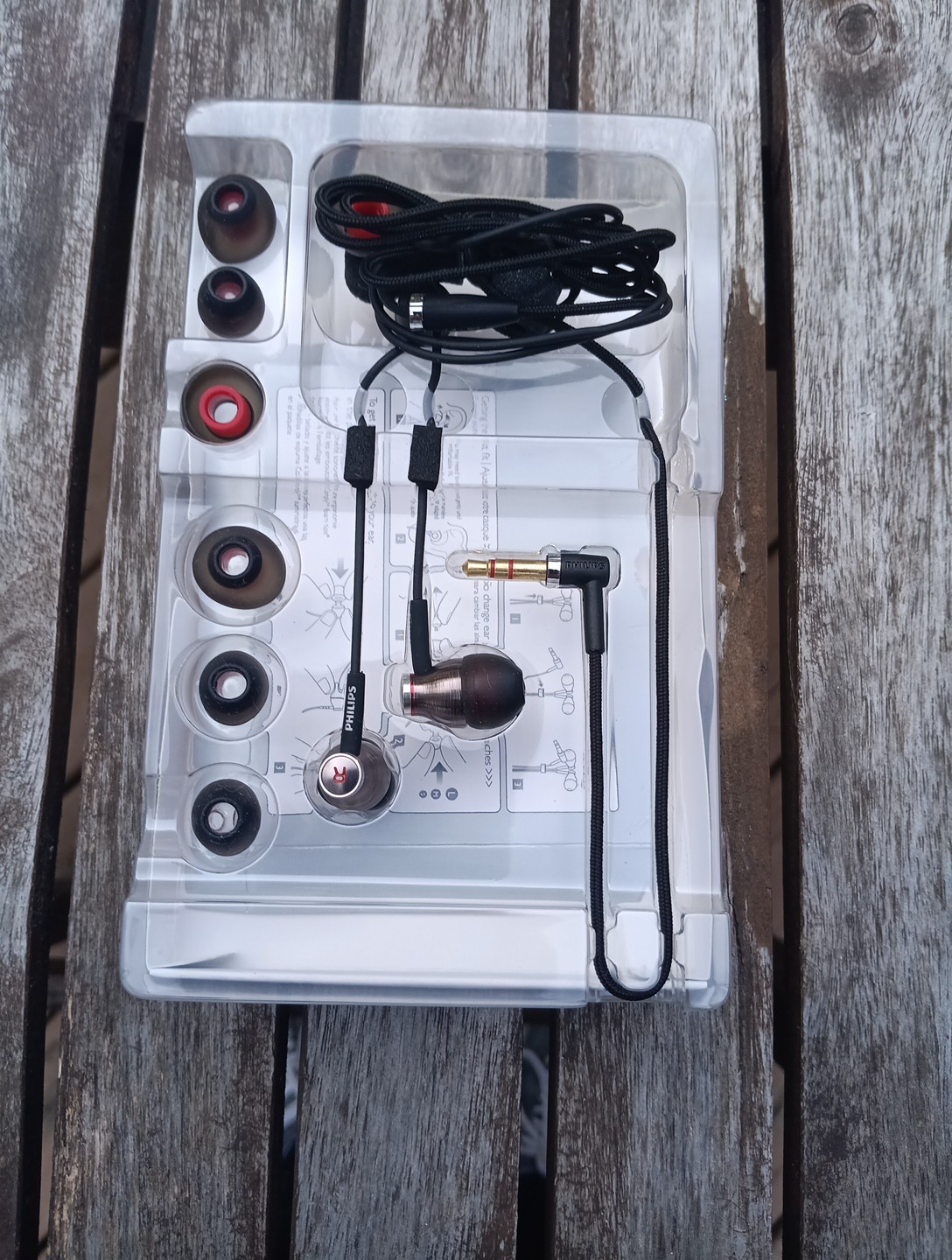 Philips In Ear Headphones Perfect Fit Precise Sound MP3