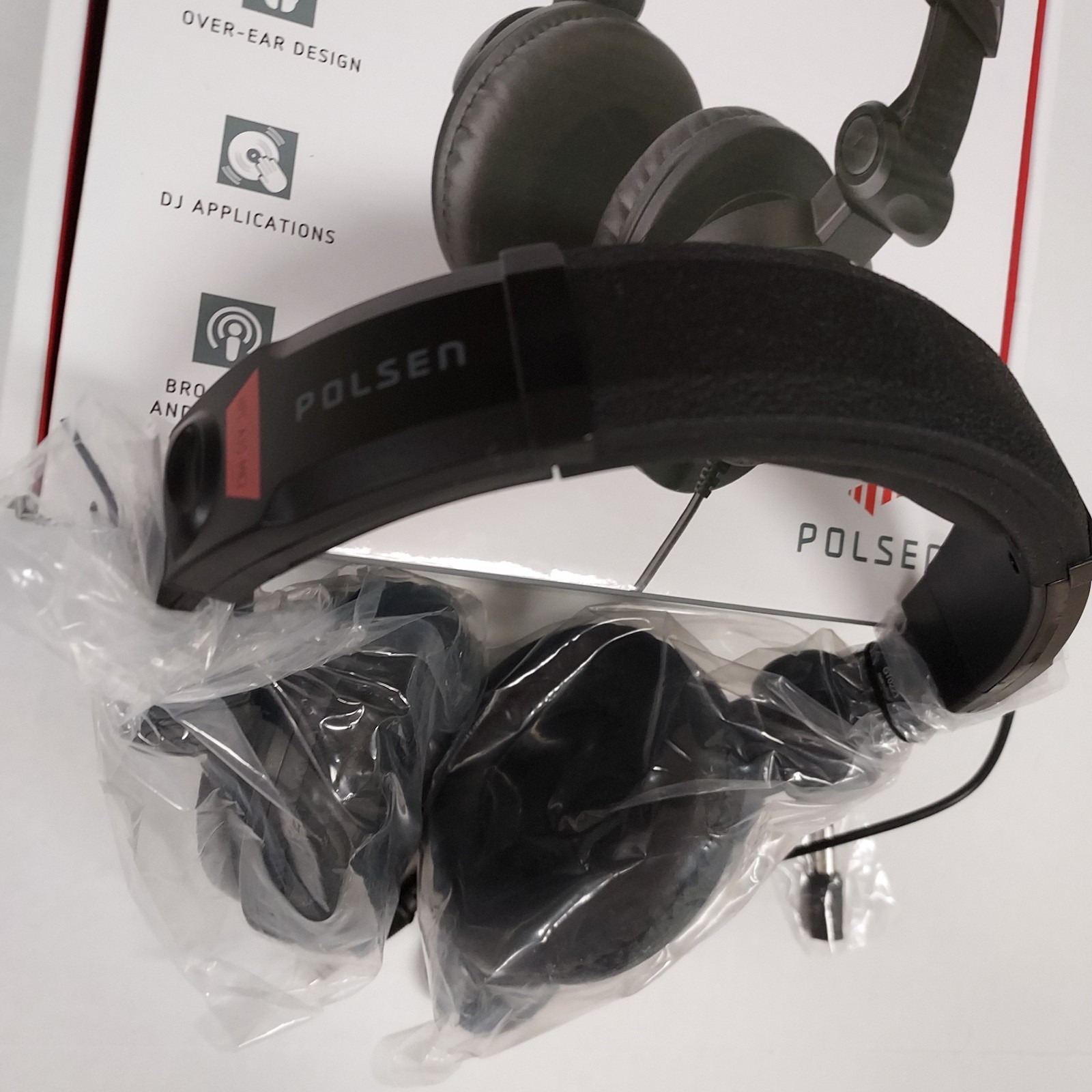 NEW Polsen Model HPC-A30 Closed-Back Studio Monitor Headphones 10FT Cord