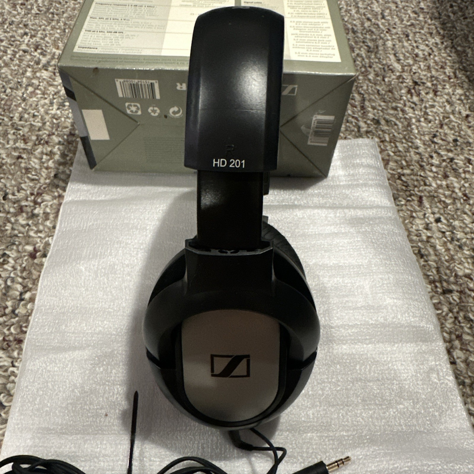 Sennheiser HD201 VINTAGE 2005 Wired Headphones – w/ Original Box! RARE