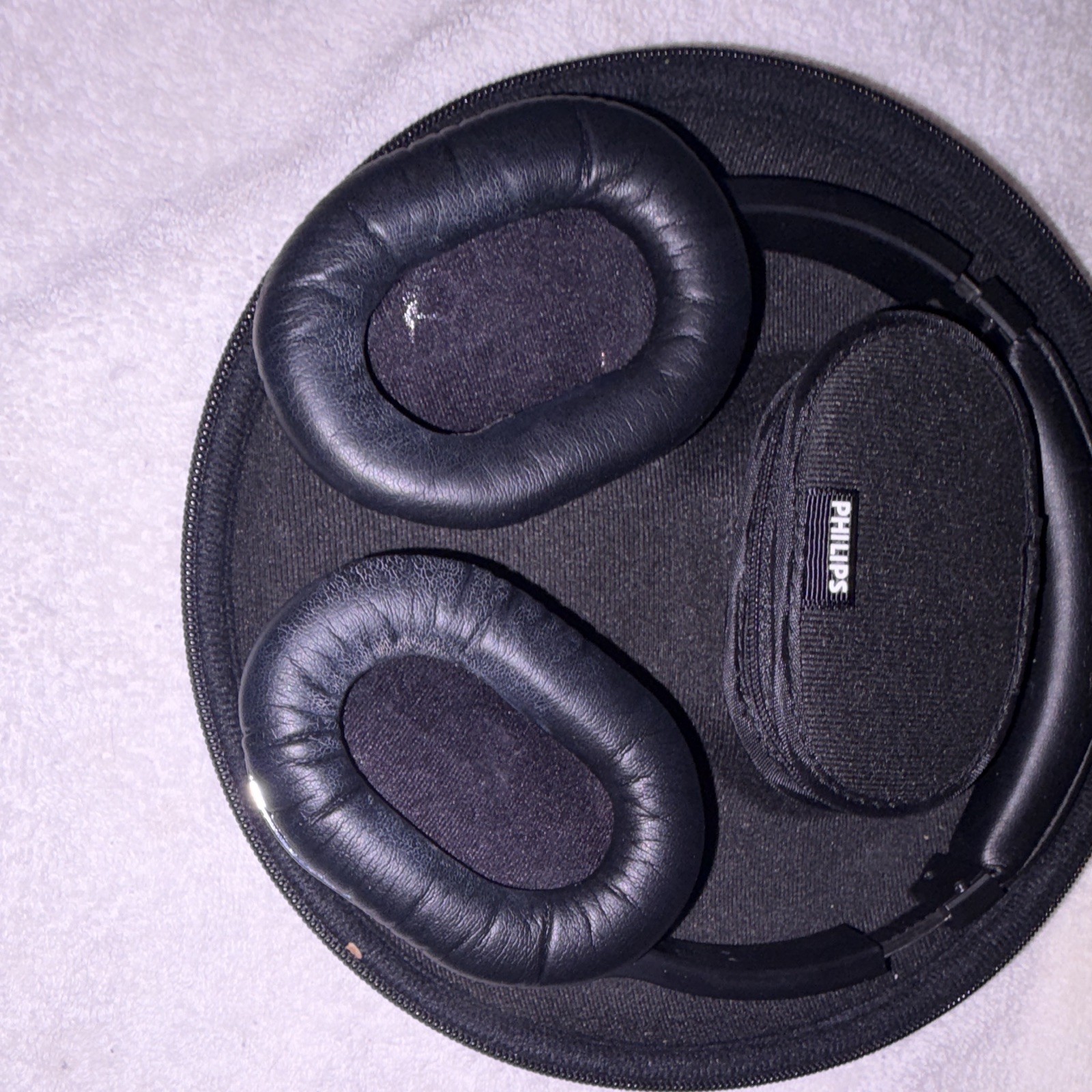 Philips SHN9500 Noise Cancelling Over-Ear Headphones 3.5mm Black/Gray Case