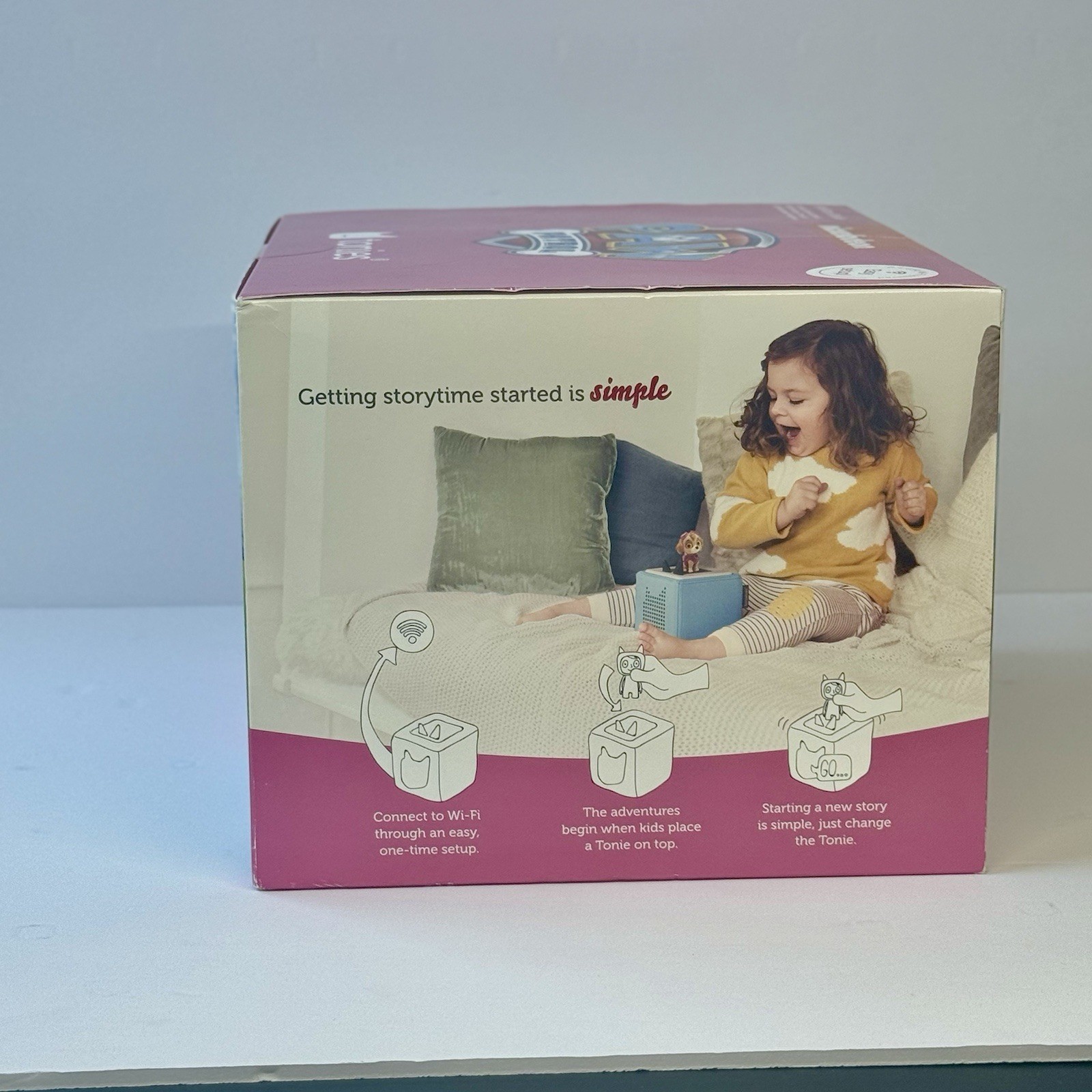 Light Blue Tonies Box PAW Patrol Skye + 4 extra figures+ Headphones Bundle-New