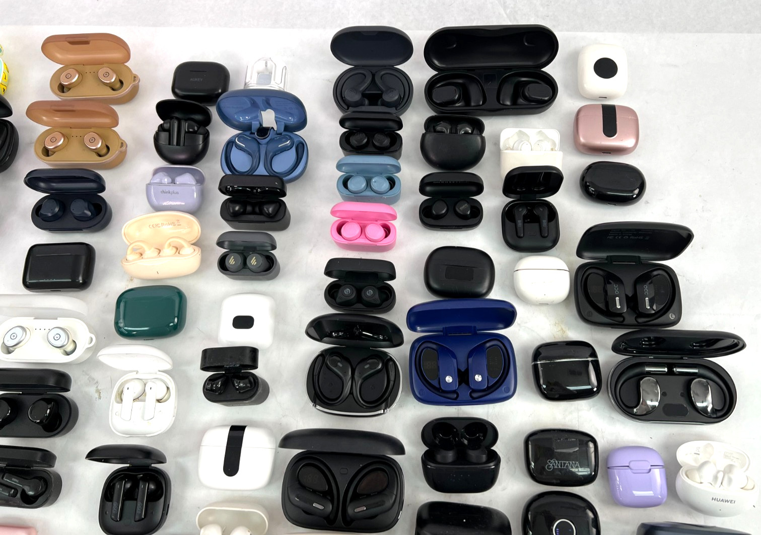 LOT OF 100 Lenovo ONN JLAB TOZO iHome Generic In-ear Bluetooth Earbuds (1)