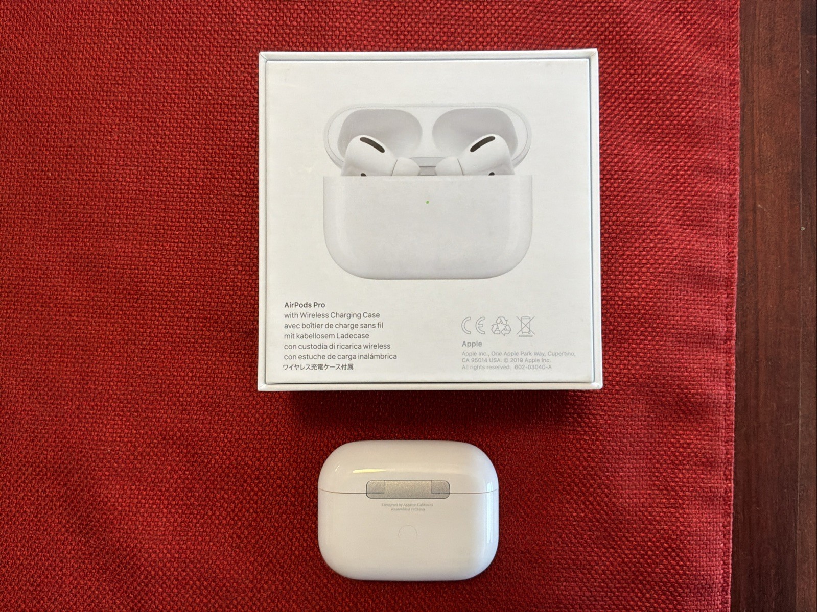 Apple AirPods Pro 1st Gen Wireless Earbuds with Box And Charging Case FOR PARTS
