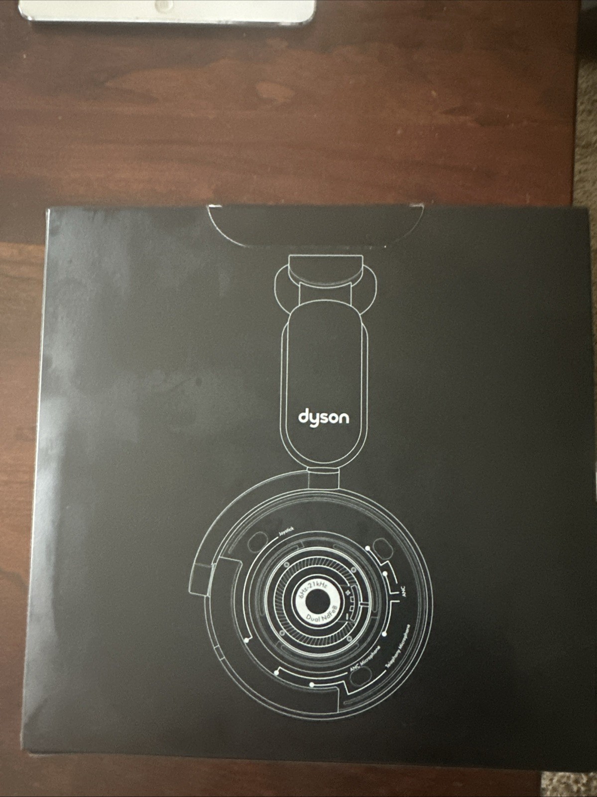 NEW SEALED!!! Headphones Wireless Dyson OnTrac Copper