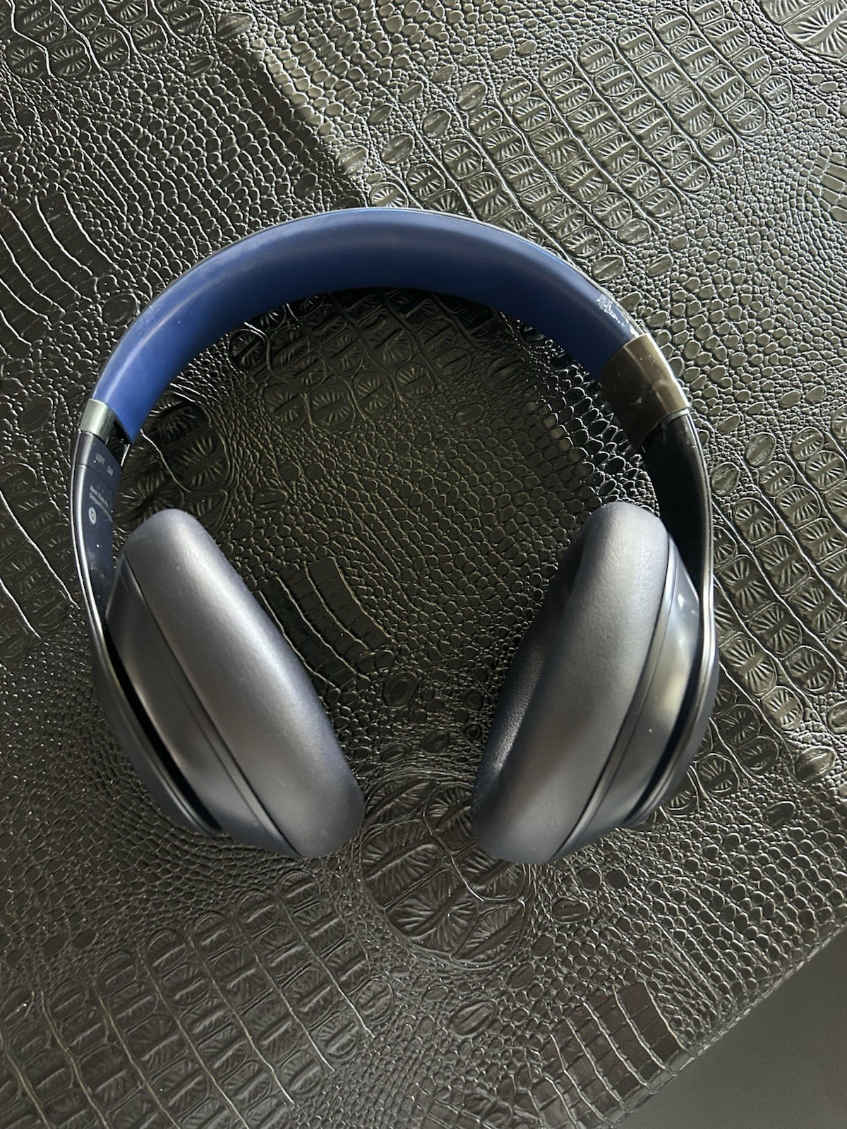 Beats Studio Pro Noise Canceling Navy Blue Over Ear Wireless Headphones