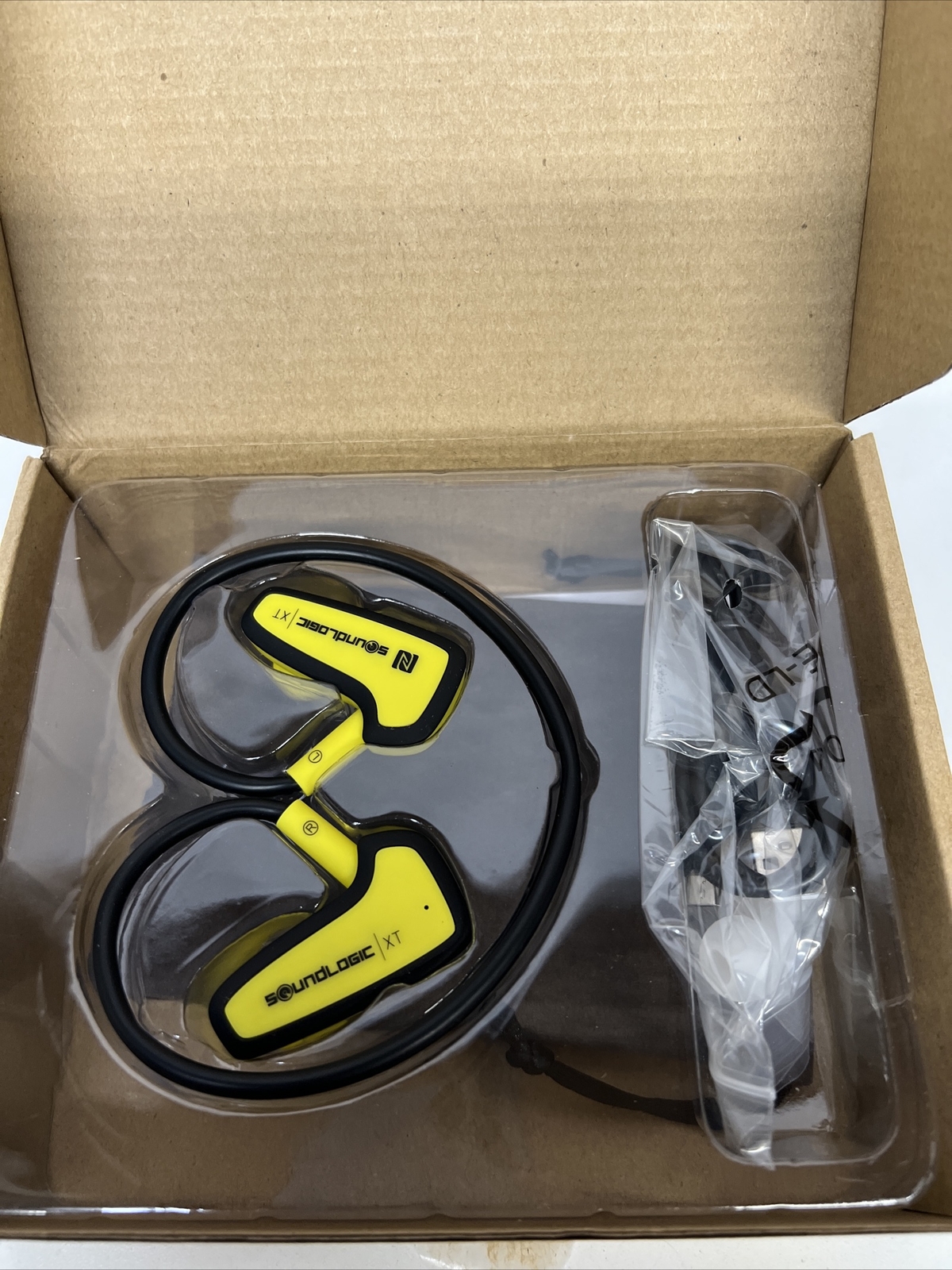 Box of 10 SoundLogic Recoil Bluetooth Headphones Earphones Nextgen Sport Yellow