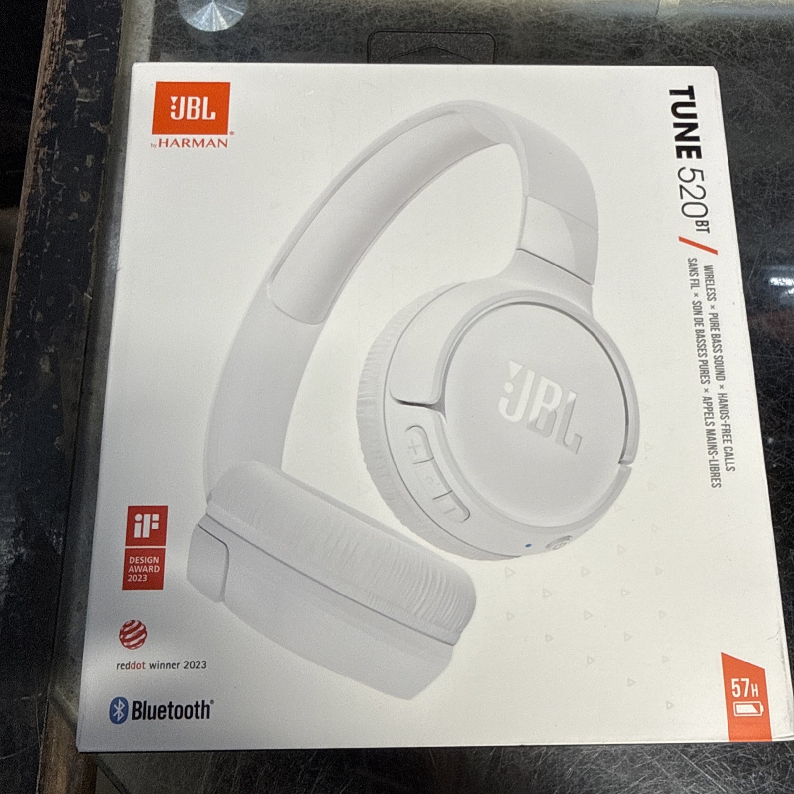 JBL Tune 520BT, Wireless on-ear headphones 520 BT white free shipping