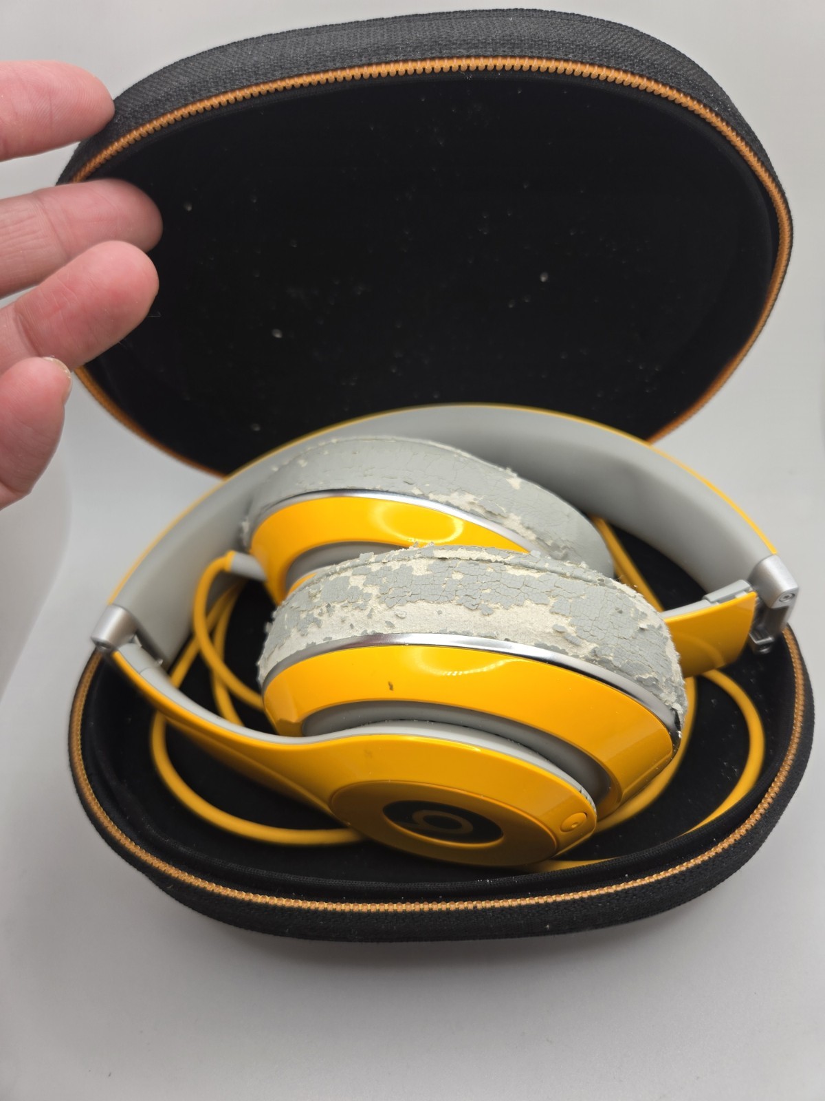 Pre-owned rare Beats Studio 2.0 Wired Limited Edition Orange Headphones tested