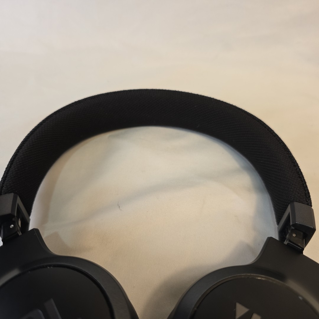 JBL Live 460NC Wireless On-Ear Noise Cancelling Headphones – Black