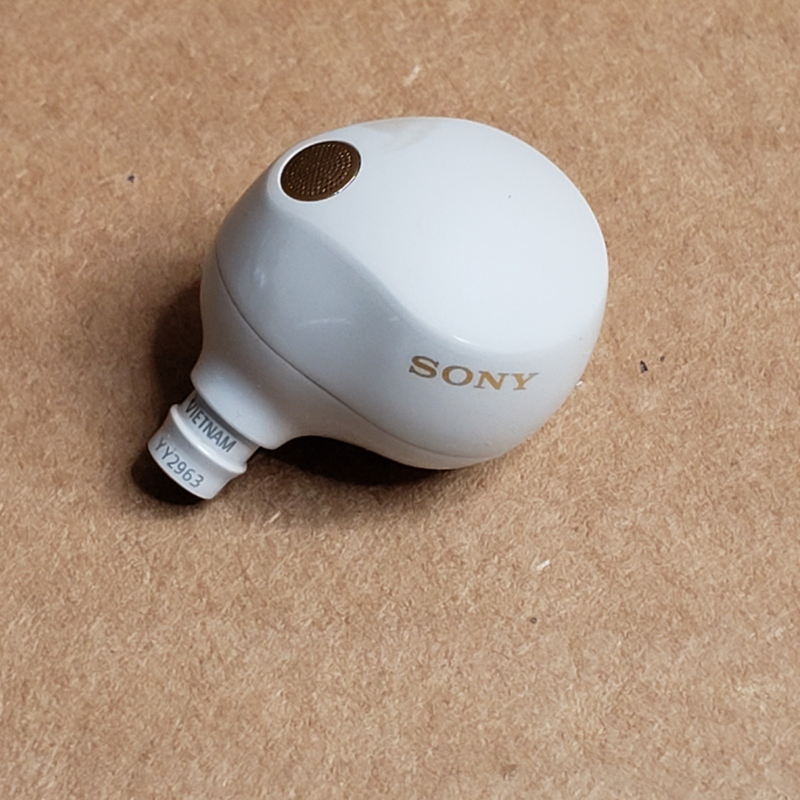 Sony WF-1000XM5 Truly Wireless Bluetooth Earbud Silver – RIGHT SIDE (VER 5.0.2)