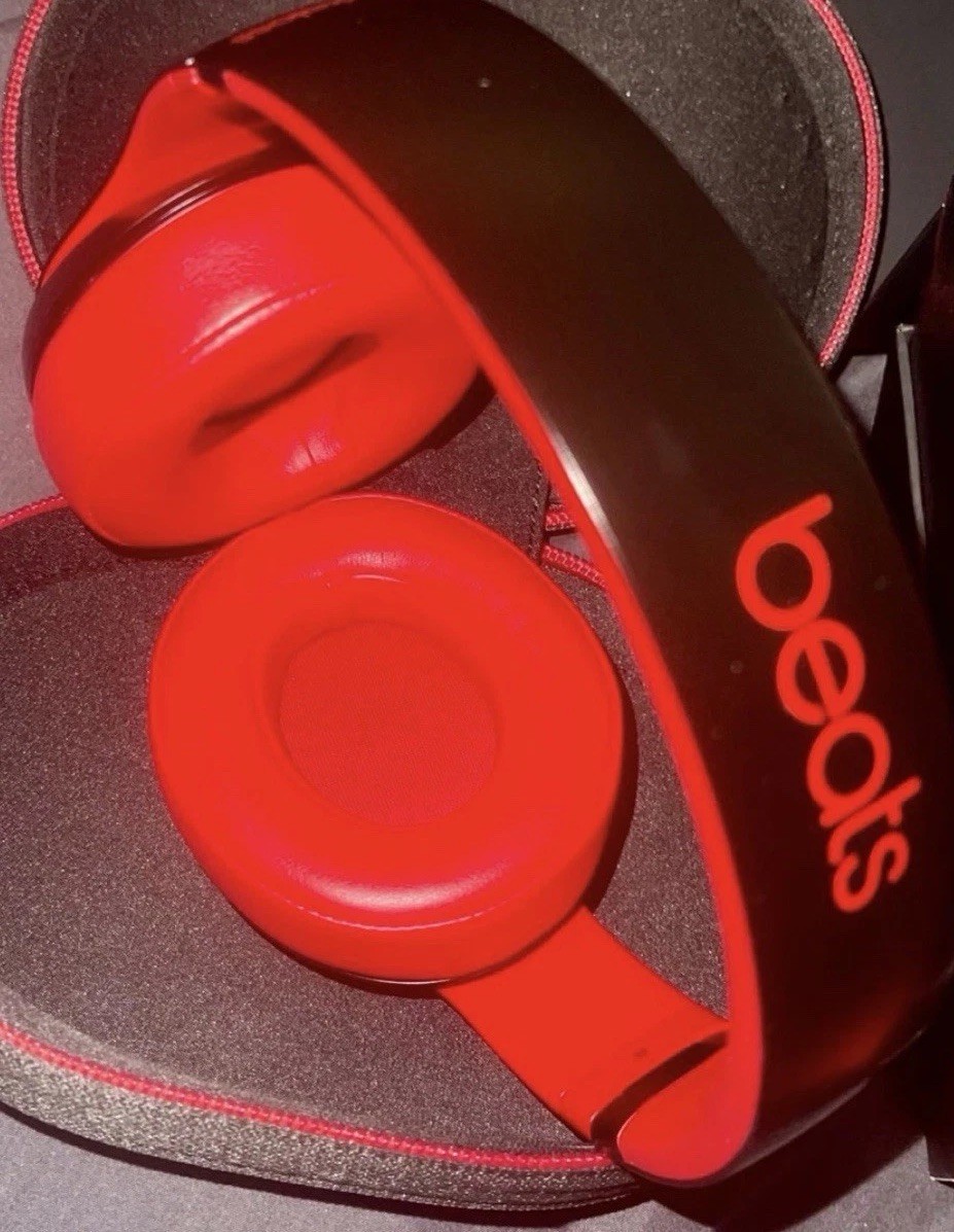 Beats Studio 3 Wireless Ten Years Anniversary DEFIANT RED CUSTOM
