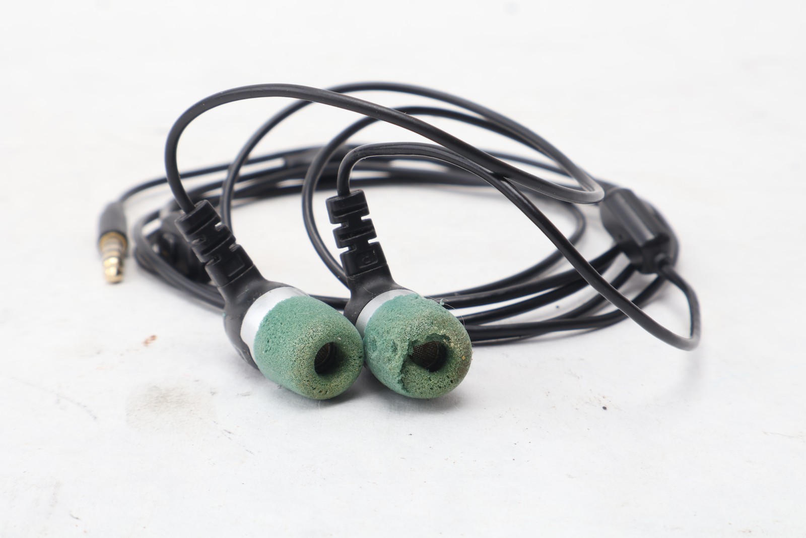 Ultimate Ears Metro.fi 2 In-Ear Headphones Earbuds Wired Noise Isolating Black
