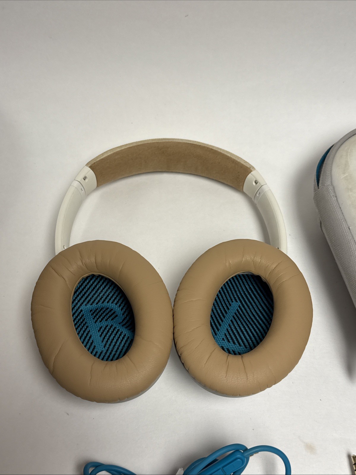 Bose QC25 Bose QuietComfort 25 Wired Headphones White