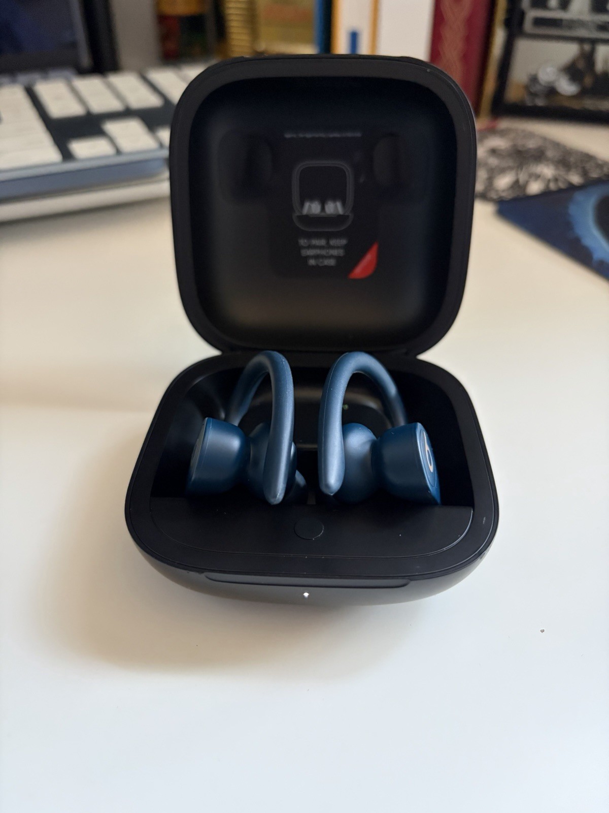 Beats Powerbeats Pro Wireless In-Ear Bluetooth Headphones Navy MY592LL/A – VG