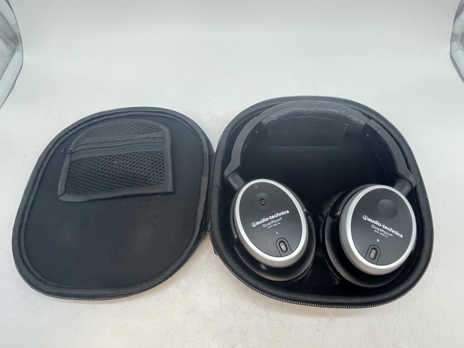 Audio-Technica ATH-ANC7B Quiet Point Active Noise Cancelling Headphones FREE S/H