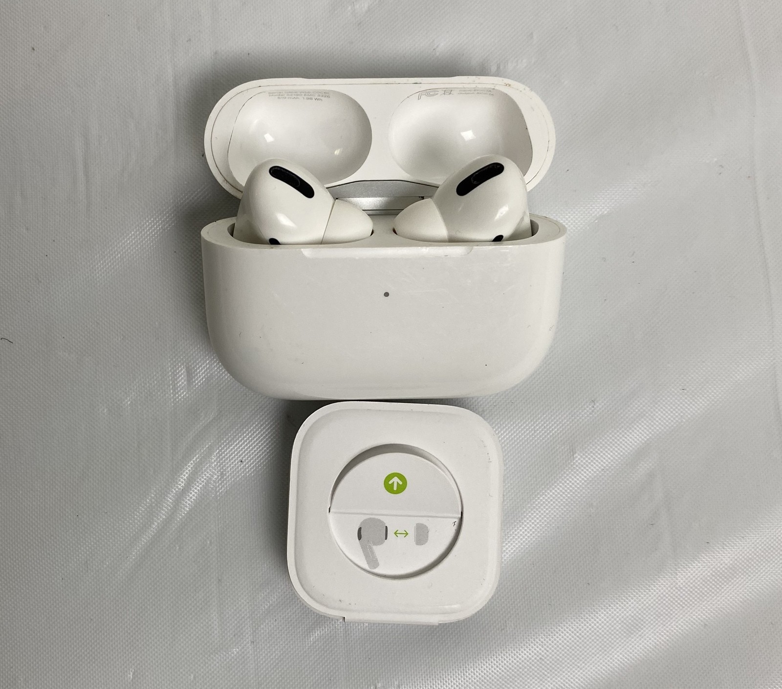 Apple AirPods Pro (2nd Generation) with Charging Case