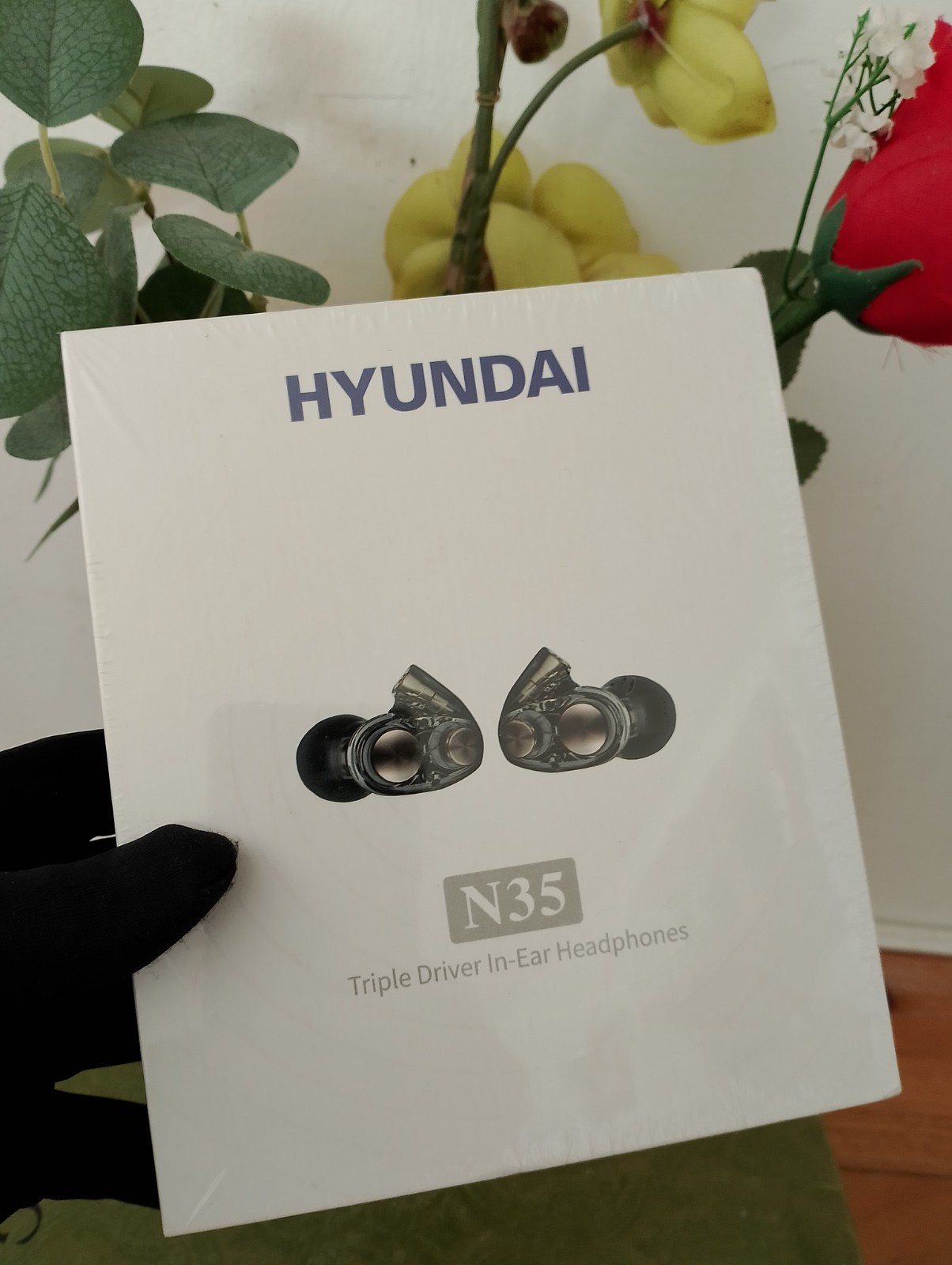 Hyundai N35 Triple Driver In-Ear Headphones