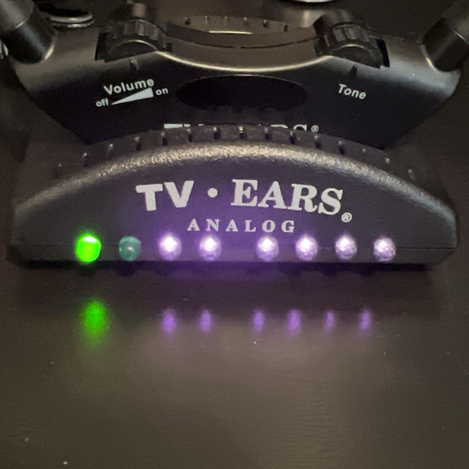 TV Ears 5.0 Analog Wireless Voice Clarifying Headset System 11641 NEEDS BATTERY
