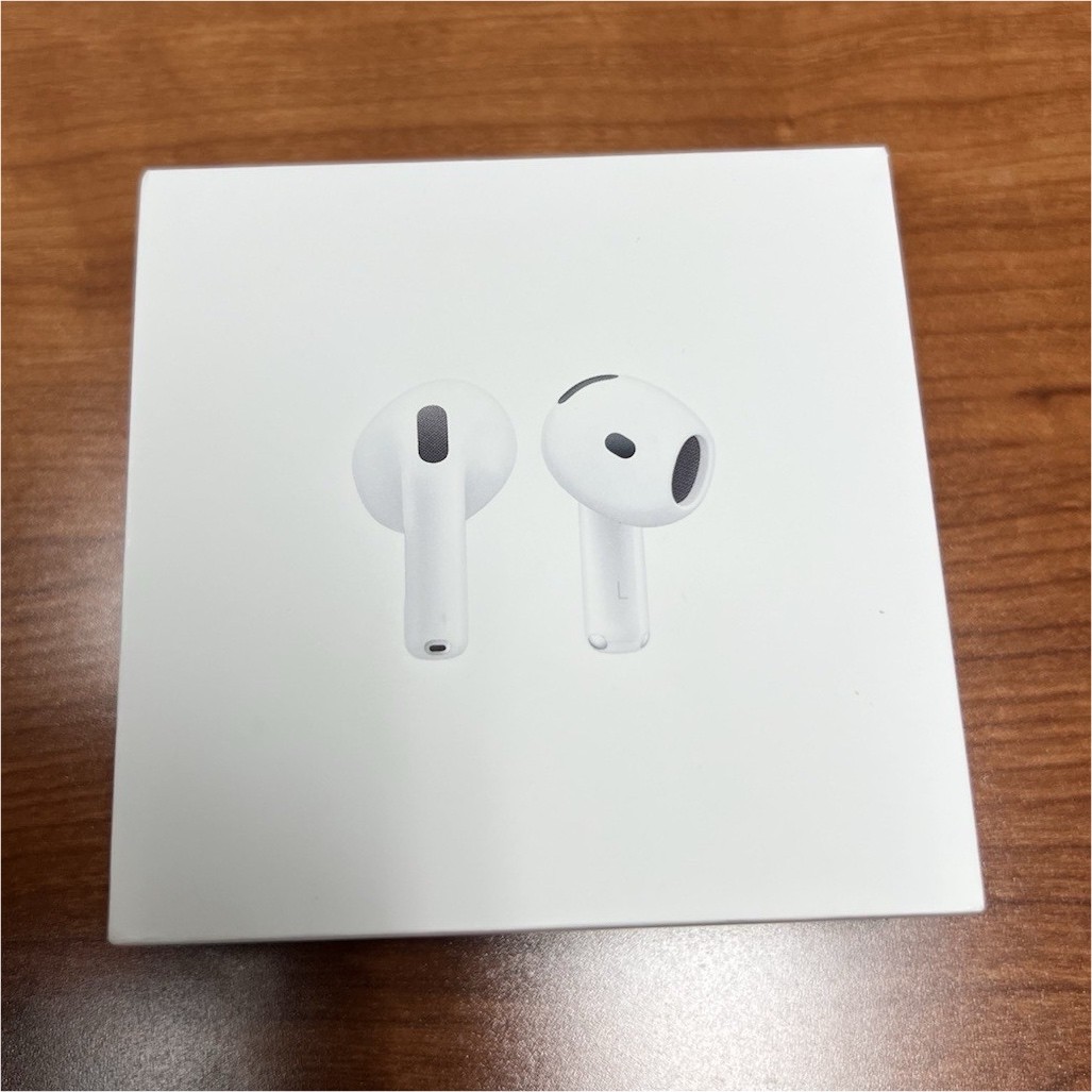 Apple AirPods 4 Wireless Bluetooth Earbuds w/ USB-C Charging Case-Factory Sealed