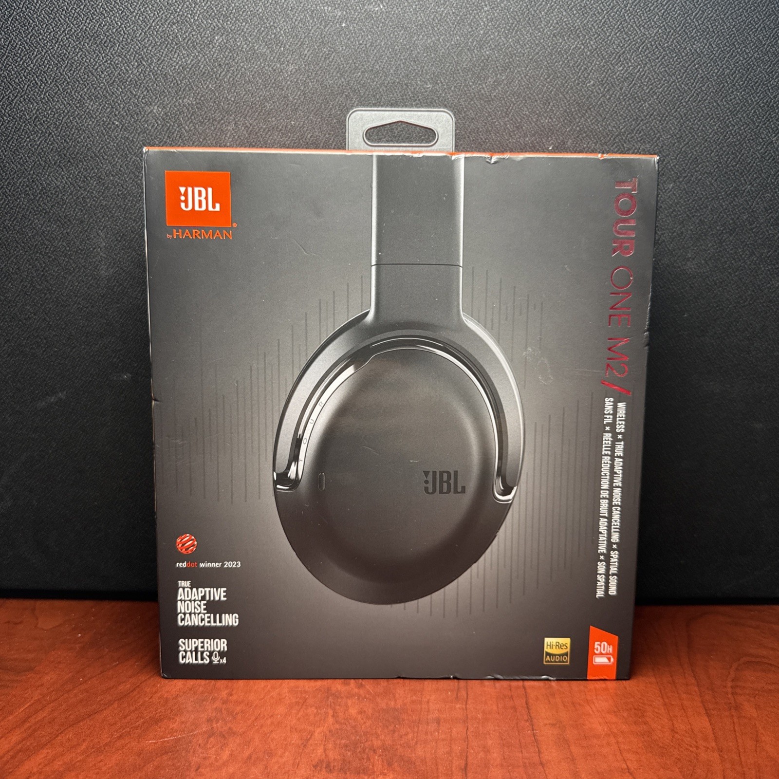 JBL Tour One M2, Wireless over-ear Noise Cancelling headphones (4901) New