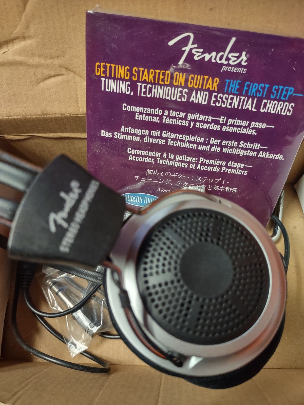 Fender Stereo Wired Headphones In-Line Volume Controller #B626