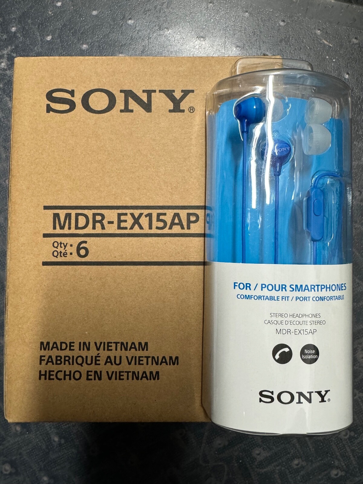 Lot of 24 – Sony MDREX15AP Stereo In-Ear Earbud Lightweight with Microphone Blue