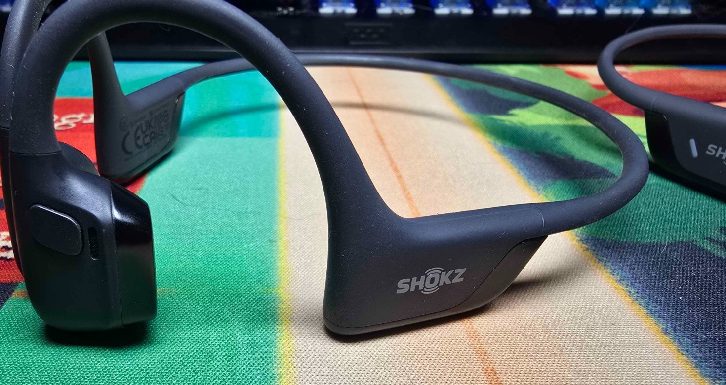Shokz OpenRun Pro 2 Bone Conduction Sports Headphones Black S820