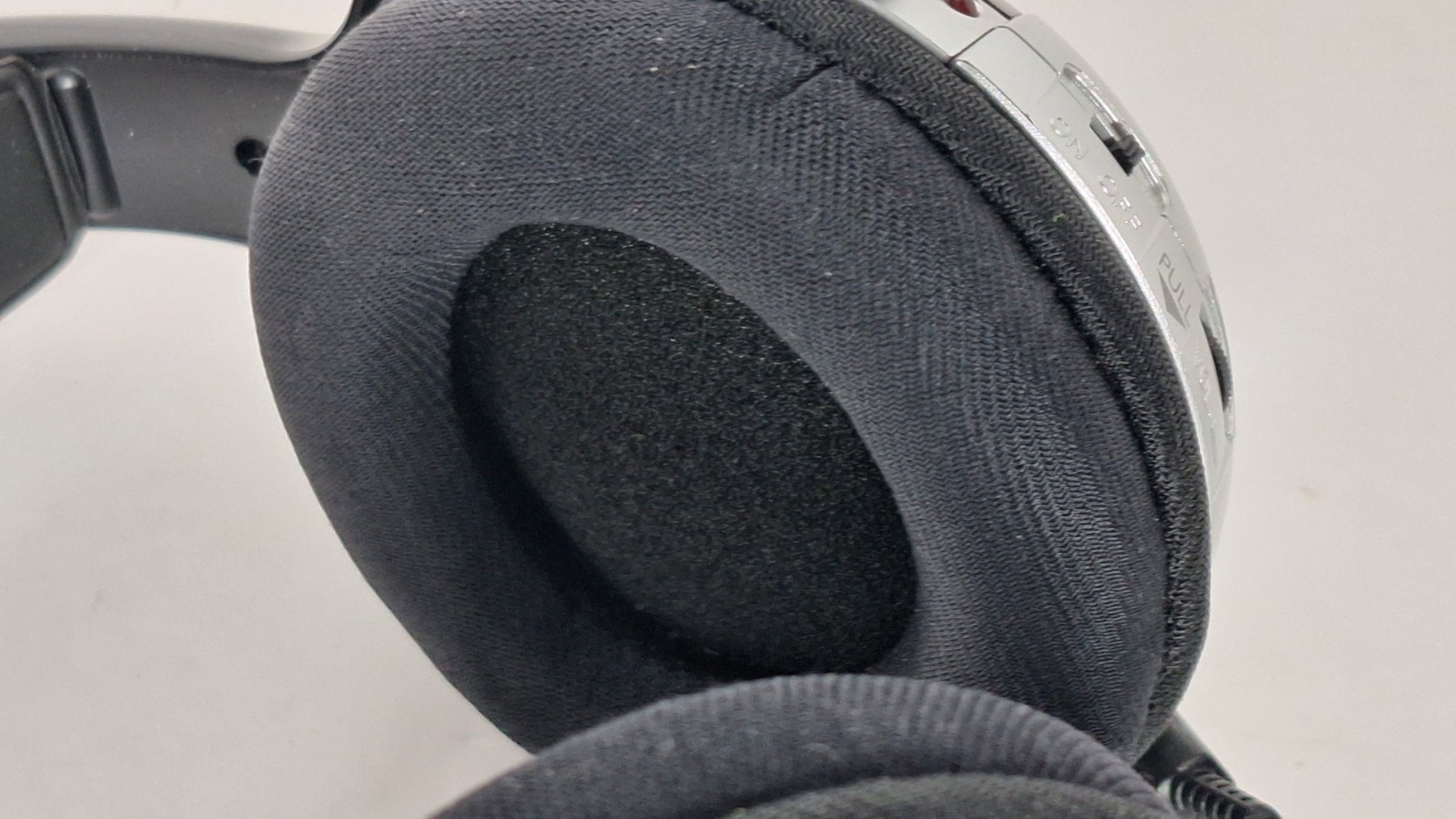 Unisar TV Listener J3 TV920 Headband Wireless Headphones NO Power Cord