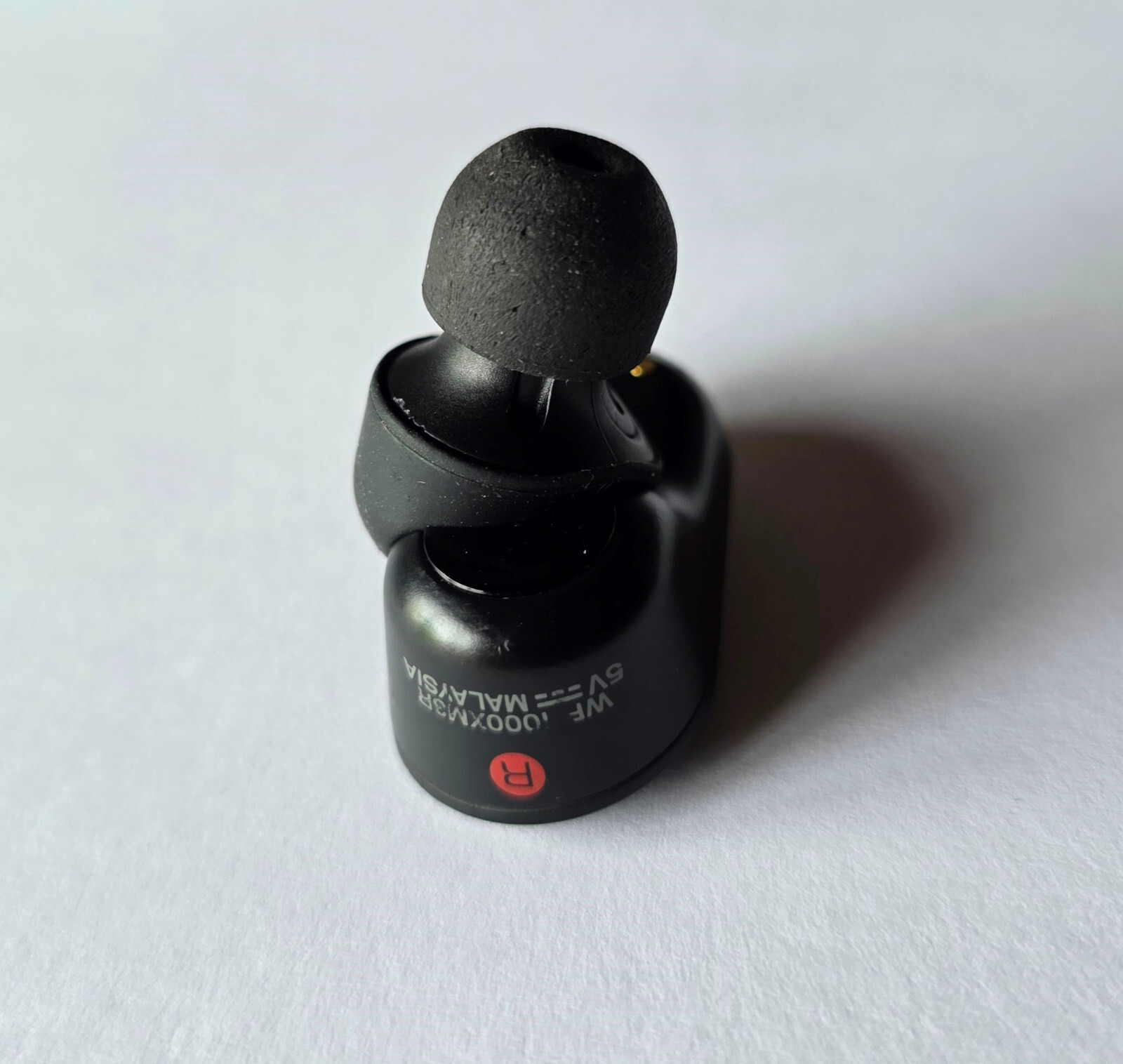 DEFECTIVE OEM Black Sony WF-1000XM3 RIGHT SIDE Wireless Earbud with BLOWN AUDIO