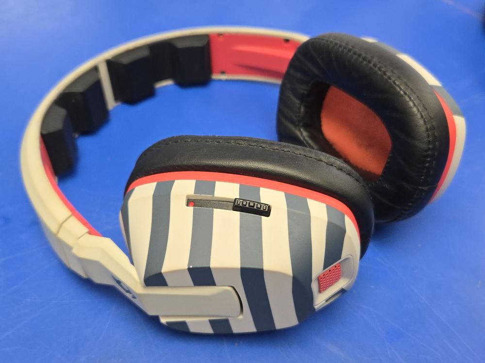 SKULLCANDY CRUSHER HEADPHONES (C26014235)