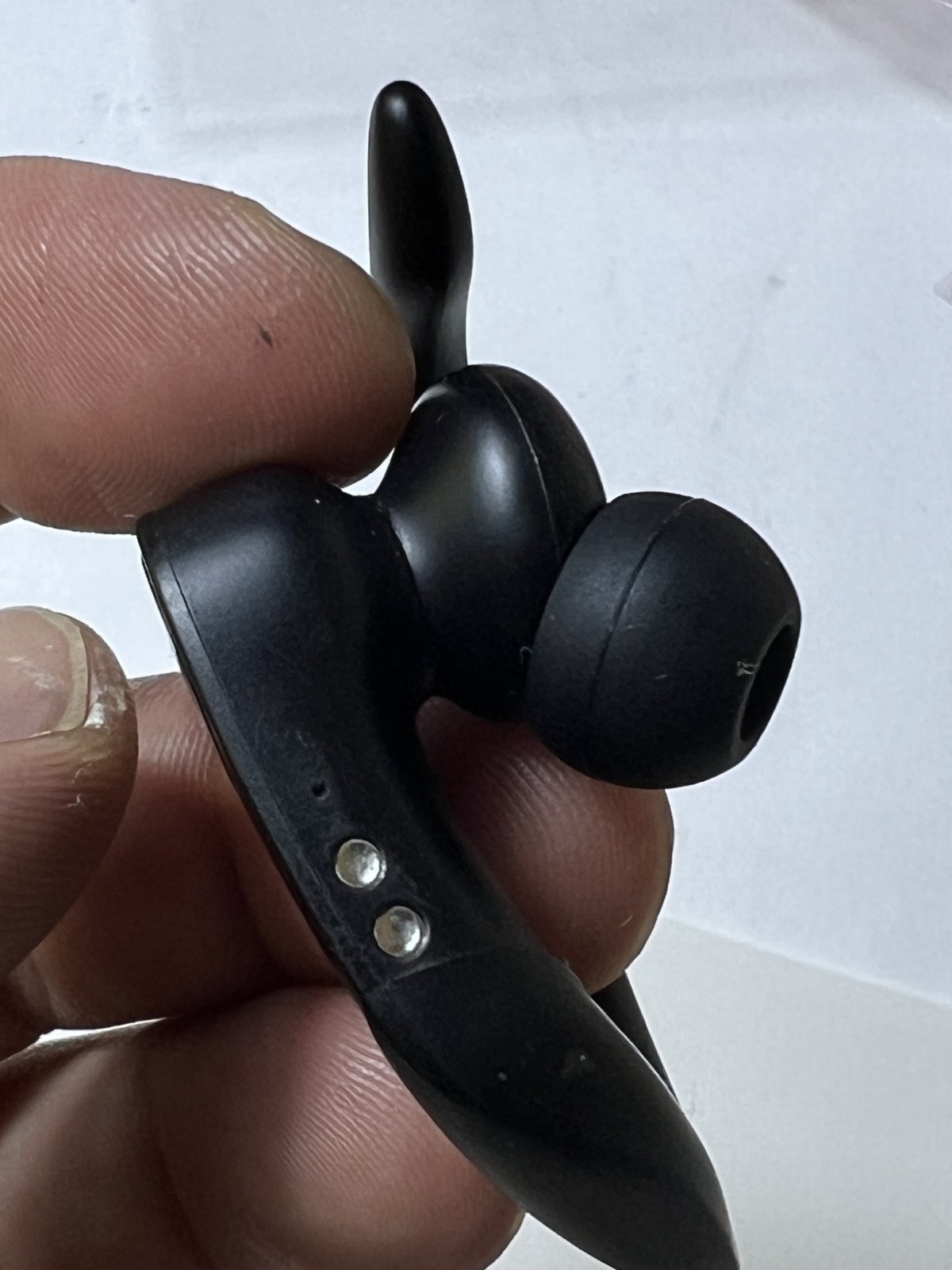 OEM Beats by Dr. Dre A2047 Powerbeats Pro – EarHook Replacement LEFT SIDE BLACK