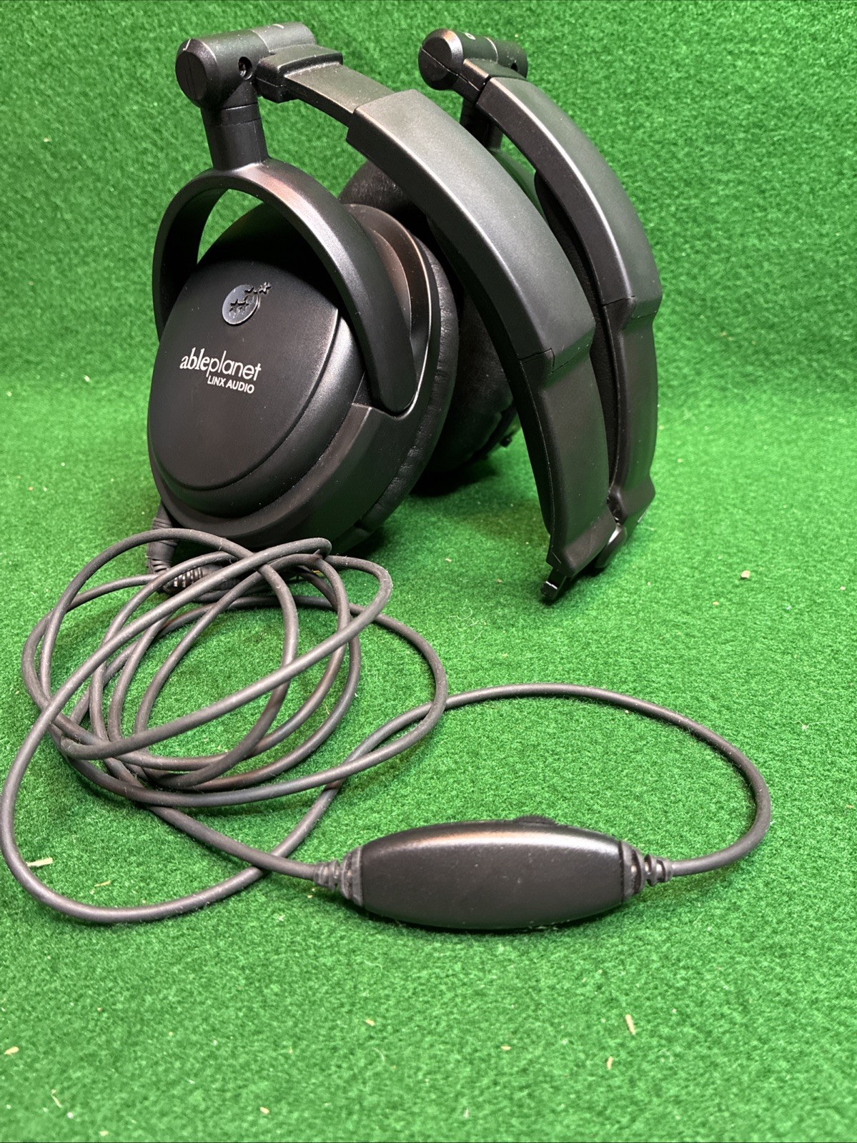 ABLE PLANET Linx Audio Noise Cancelling Padded Headphones Excellent Condition