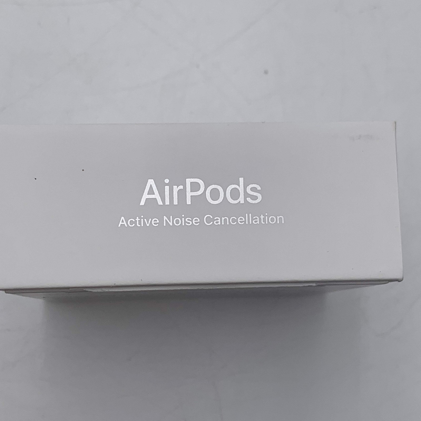 Apple AirPods 4th Gen ANC MagSafe Charging Case / A3055 A3056 A3059 MXP93LL/A