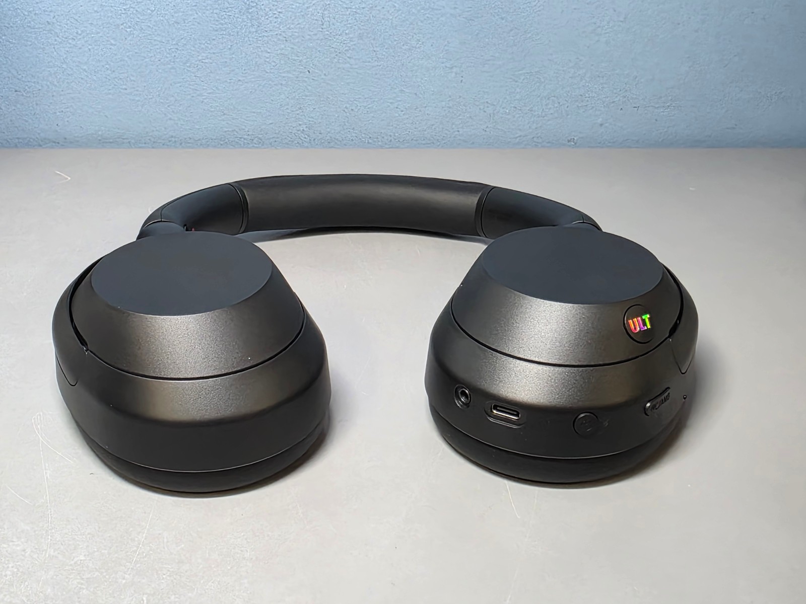 Sony Ult Power Sound Wireless Noise Cancelling Stereo Headphones in Black