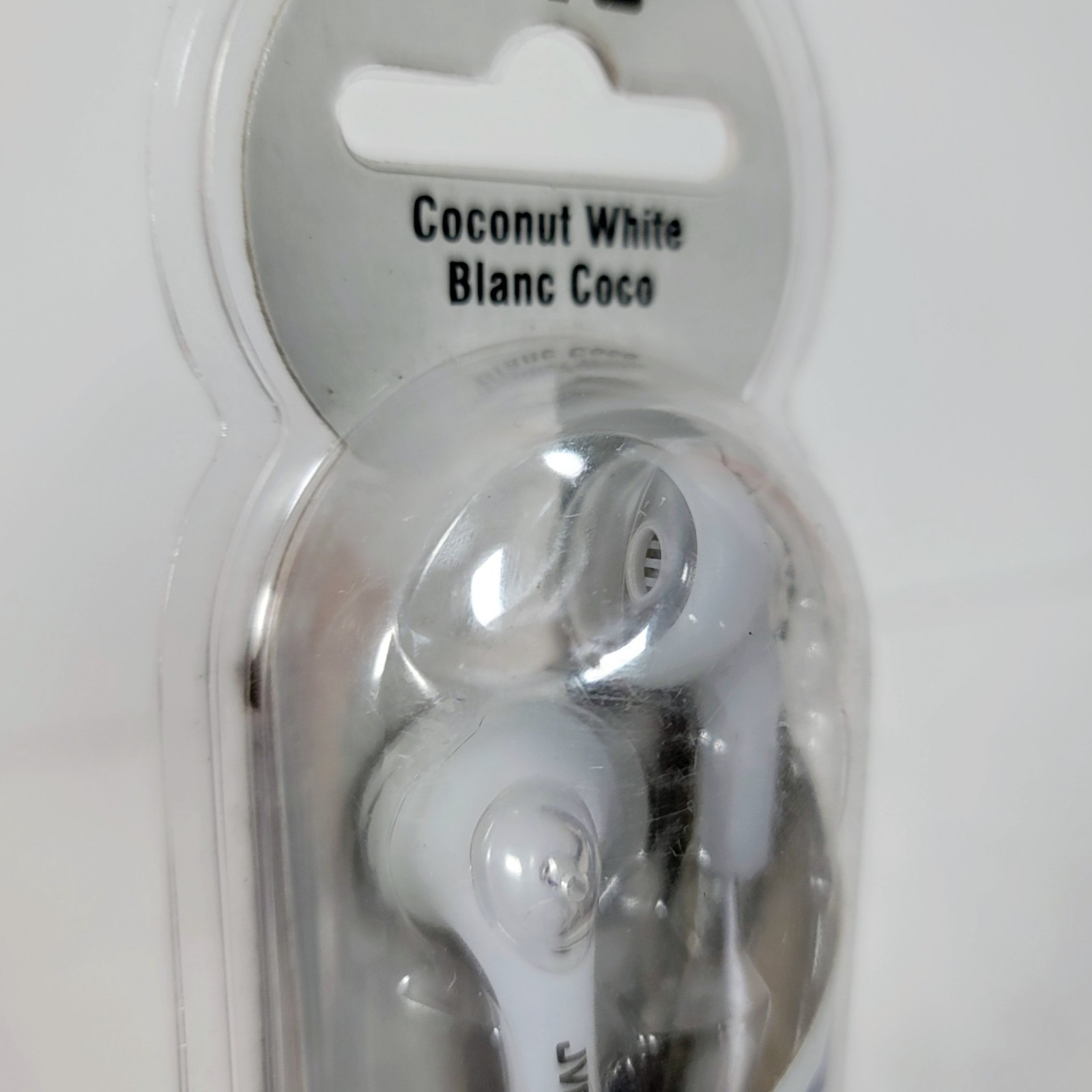 JVC Gummy Bass Boost In-Ear Headphones (HA-F160-W) Coconut White PACKAGE WEAR