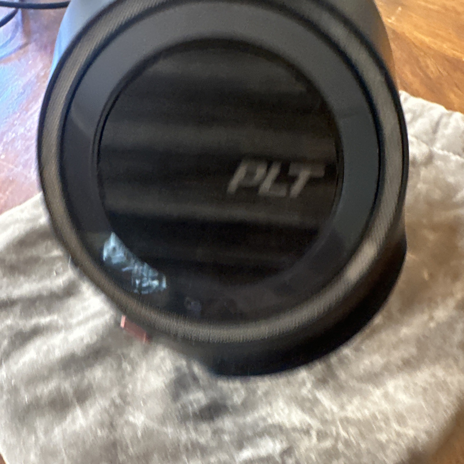 Plantronics B8200 Noise Cancelling Wireless Headphones + Bluetooth