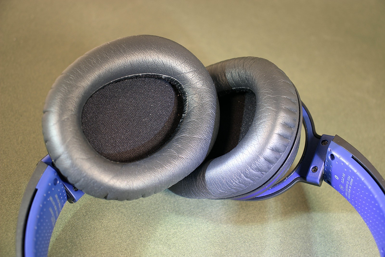 Sony Corporation Wireless Stereo Headset Blue MDR-ZX770BT