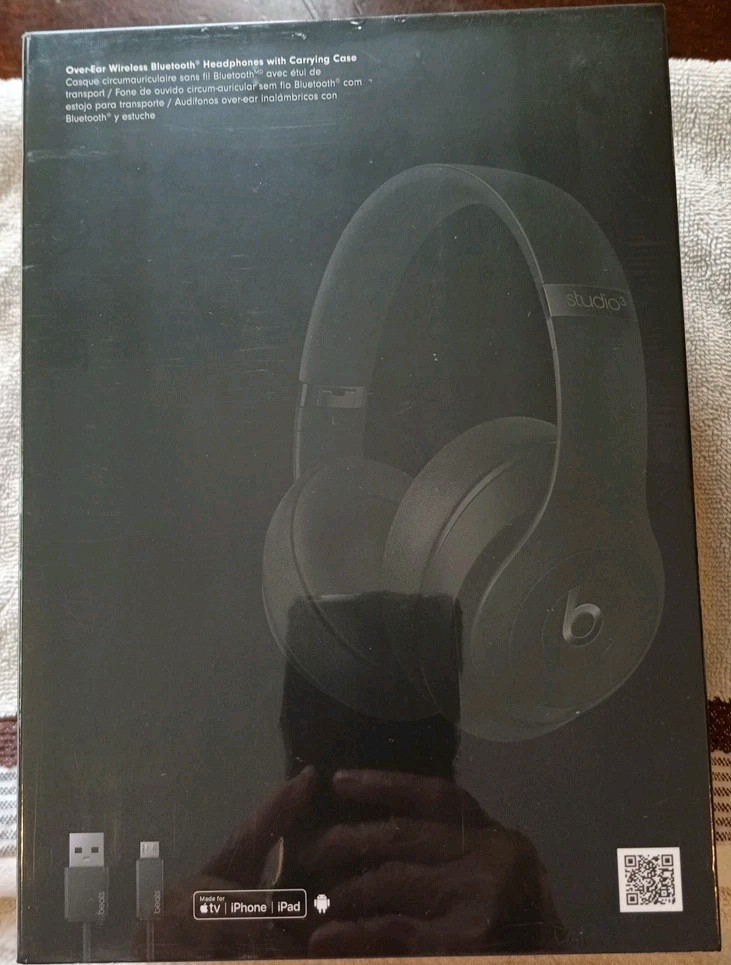Beats by Dr. Dre Studio3 Wireless Headphone – Black