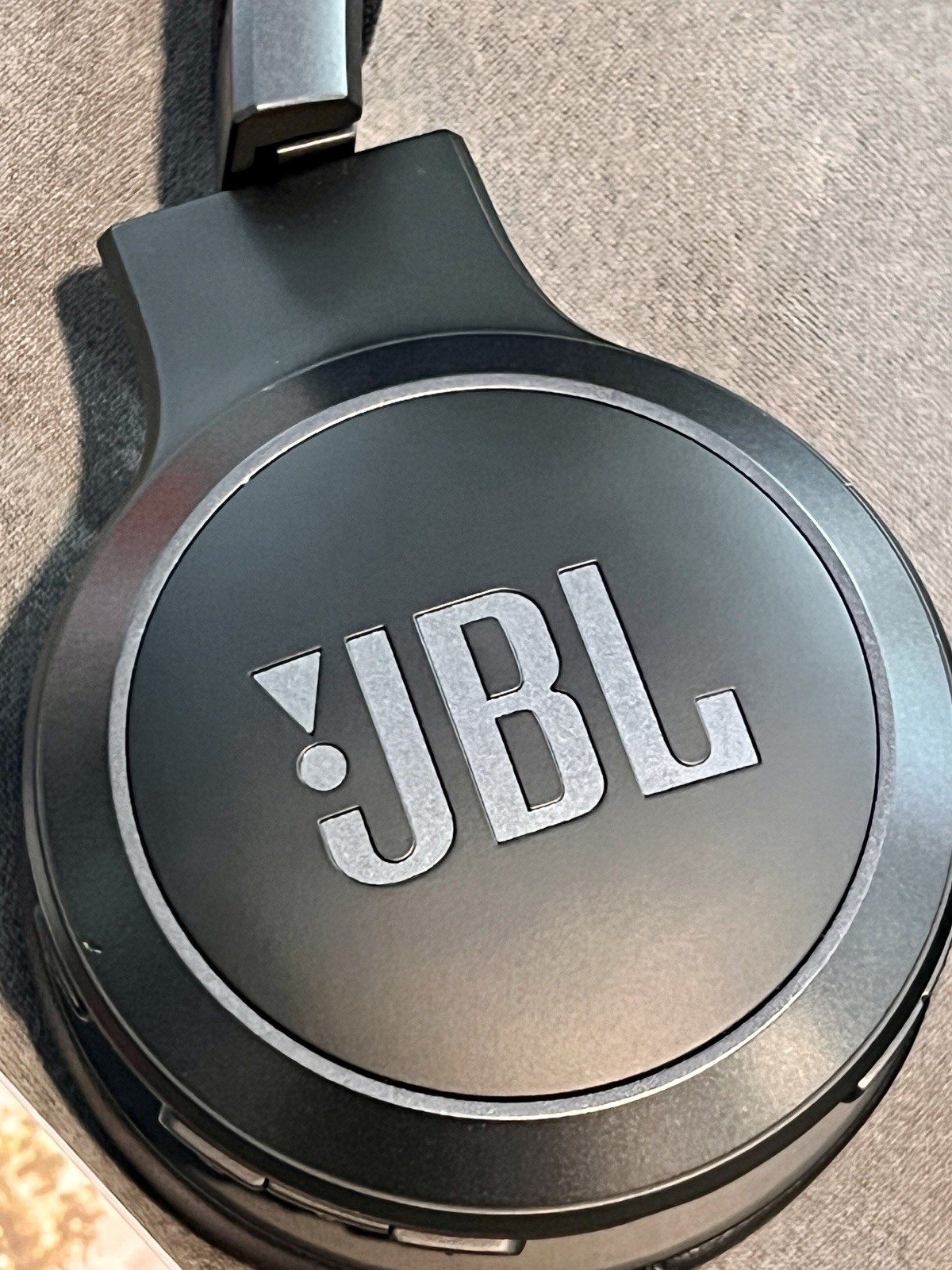 JBL Live 675NC Noise-Cancelling On-Ear Wireless Headphones – Open box Free Ship