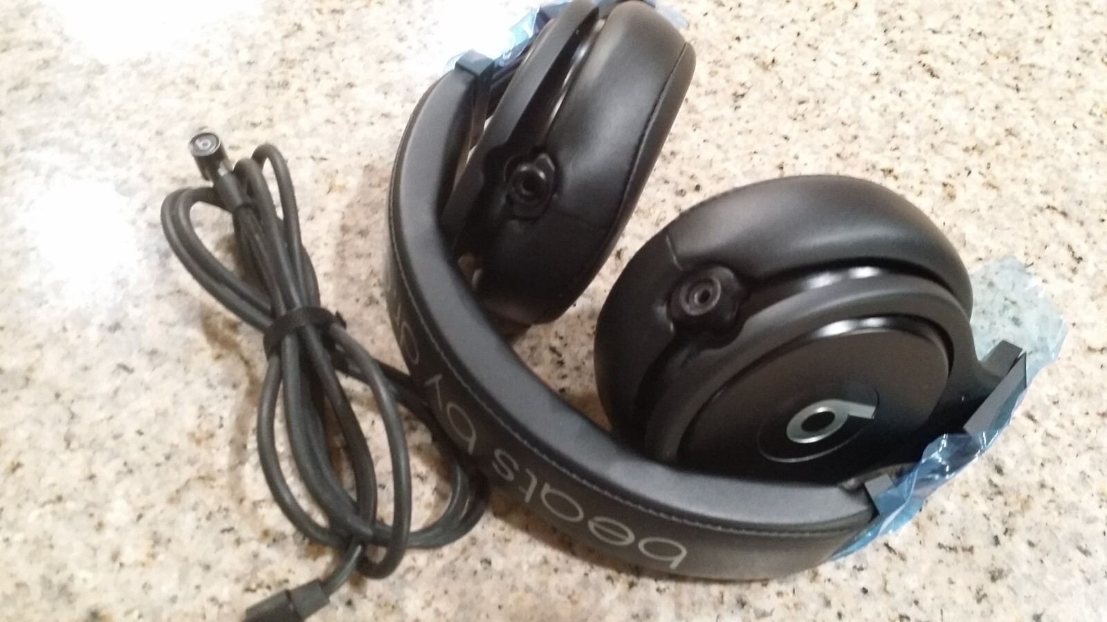 Beats by Dr. Dre Pro Beats Over the Ear Headphones -Black Color New