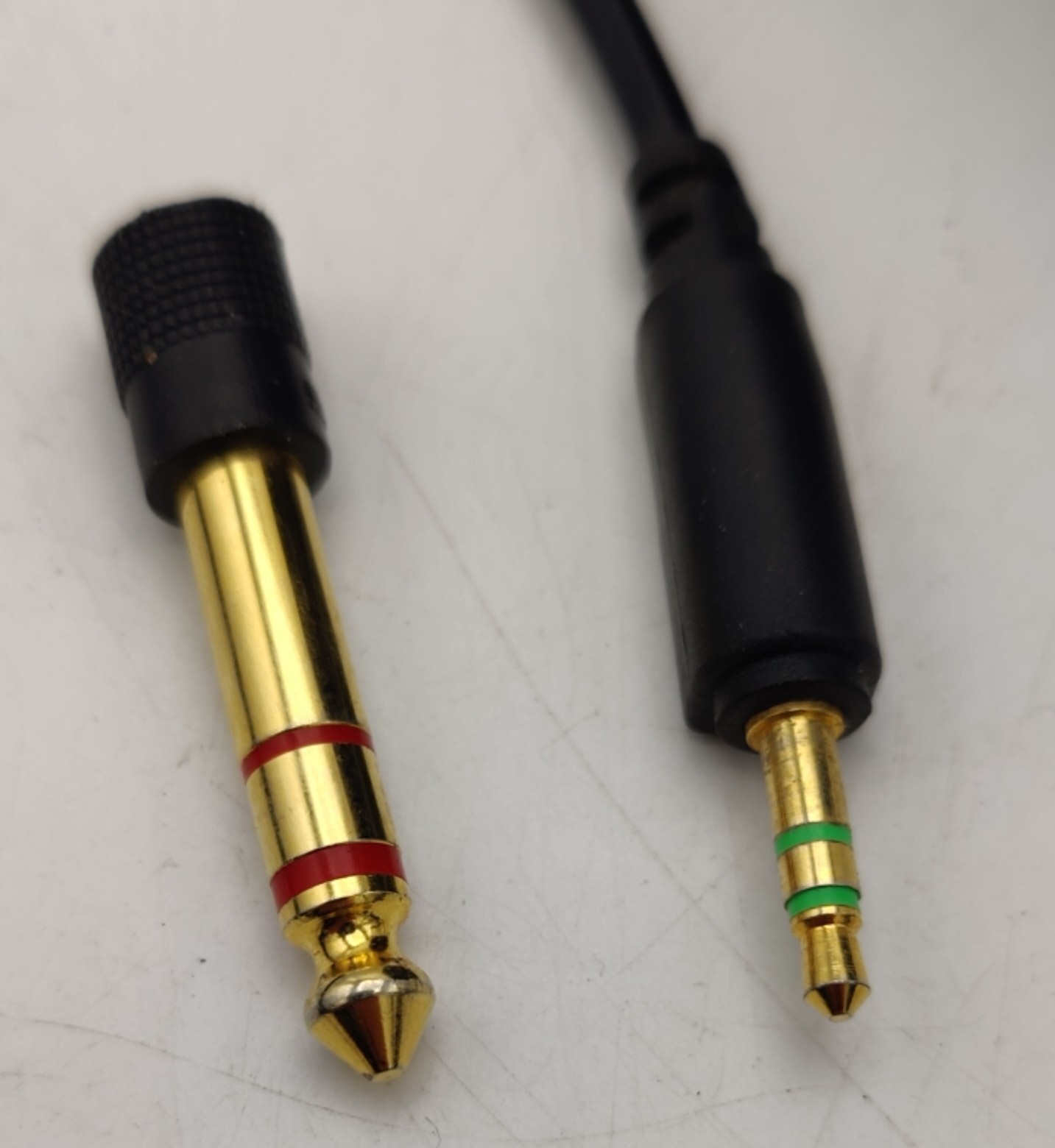 Labtec C-184 Stereo/Mono Headphones w/Volume Control 3.5mm (1/8) & 1/4″ – Nice!