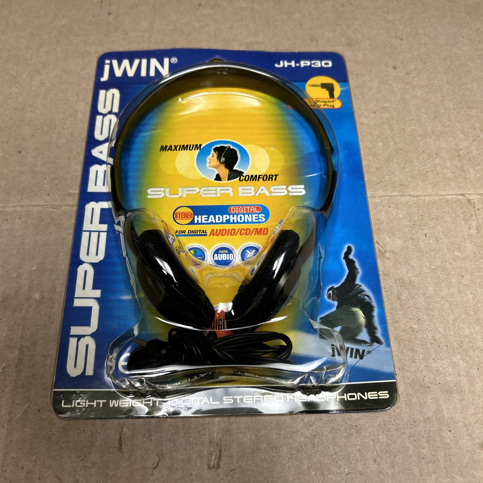 Jwin Super Bass Digital Headphones Light Weight JH-P30 New in Package