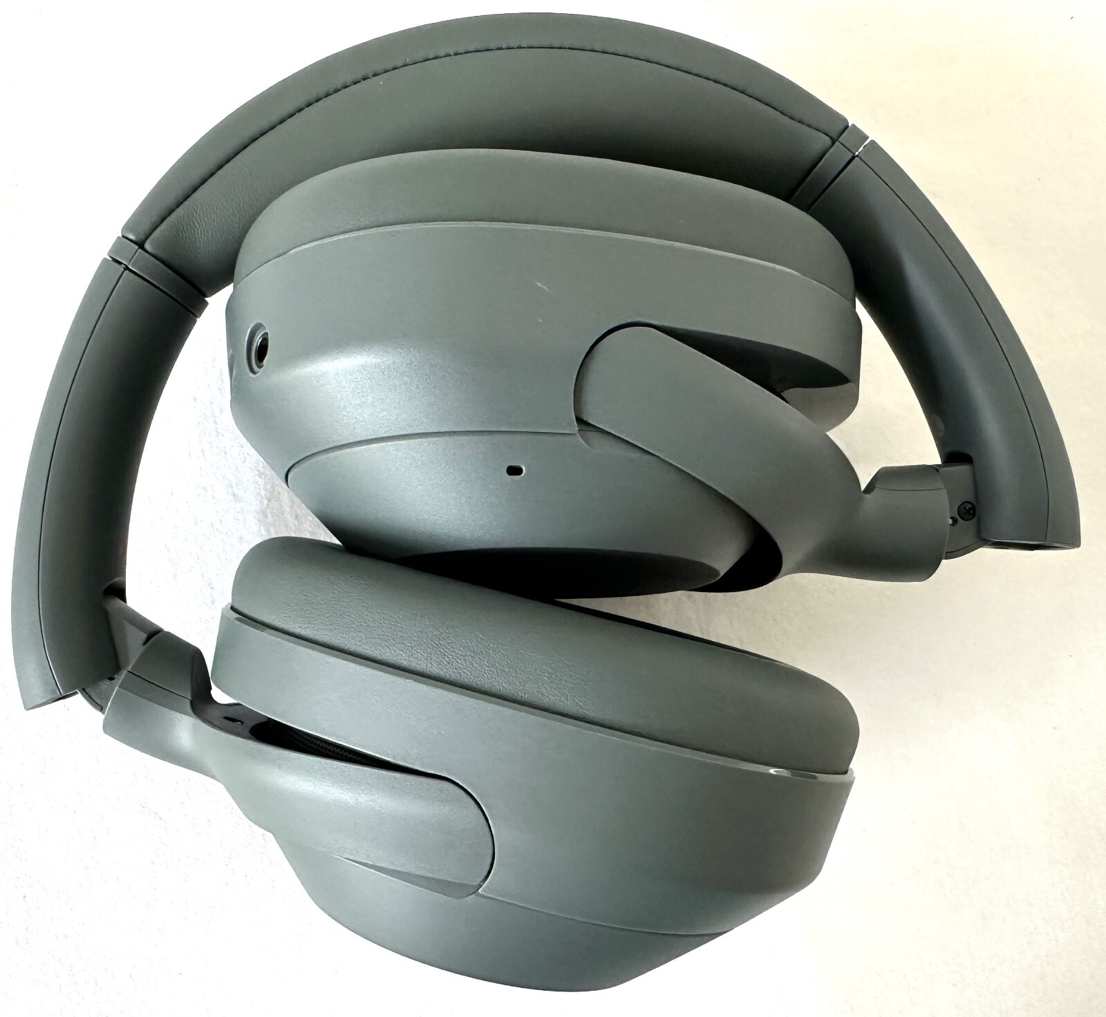 Sony ULT WEAR 900N Wireless Noise Canceling Bluetooth Headphones Forest Gray 1