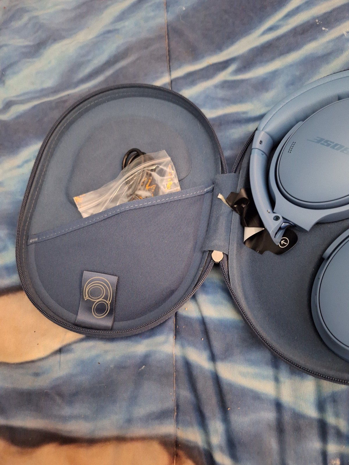 Bose QuietComfort Headphones – Noise Cancelling – Twilight Blue