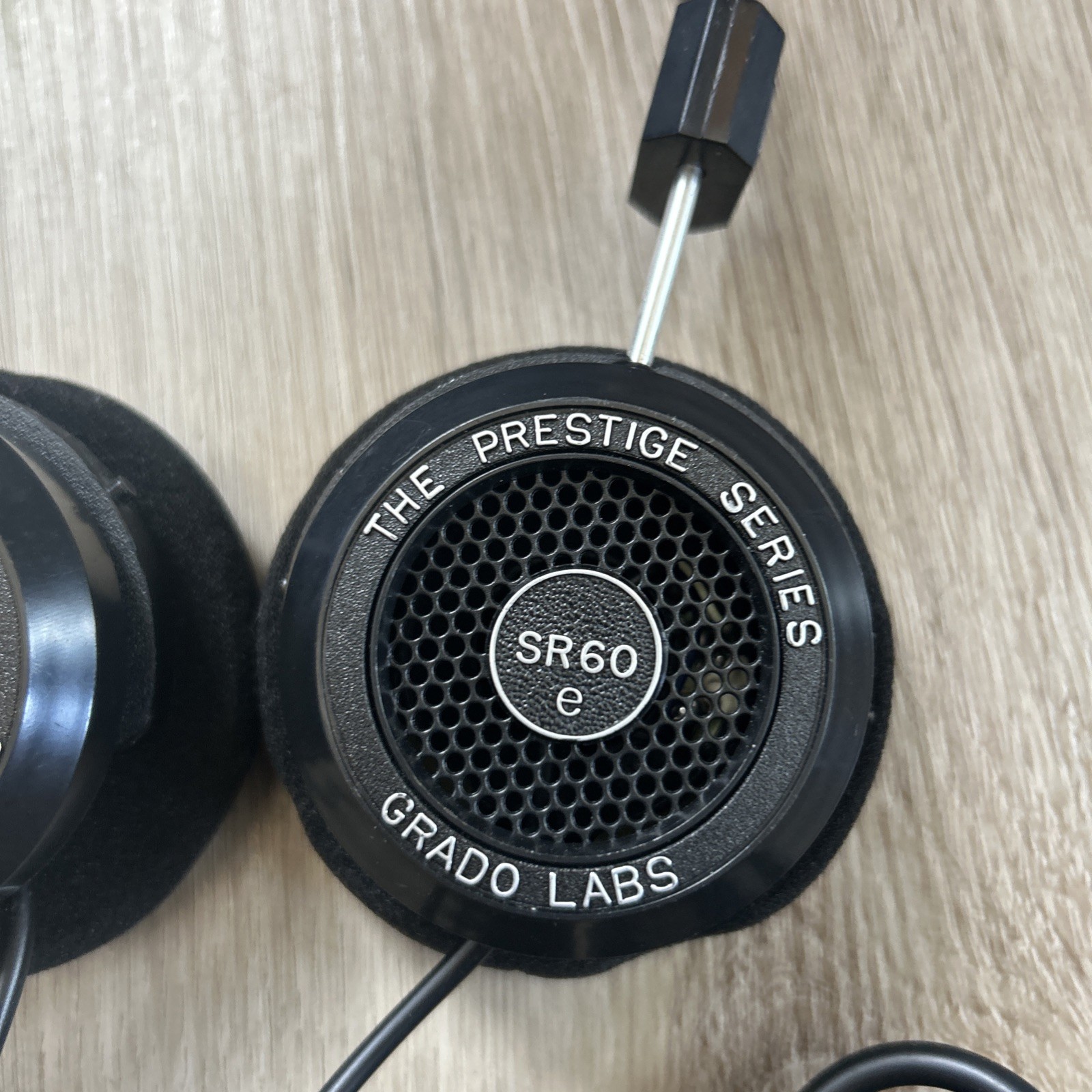 Grado Labs The Prestige Series SR60e Wired Headphones Black Tested Working