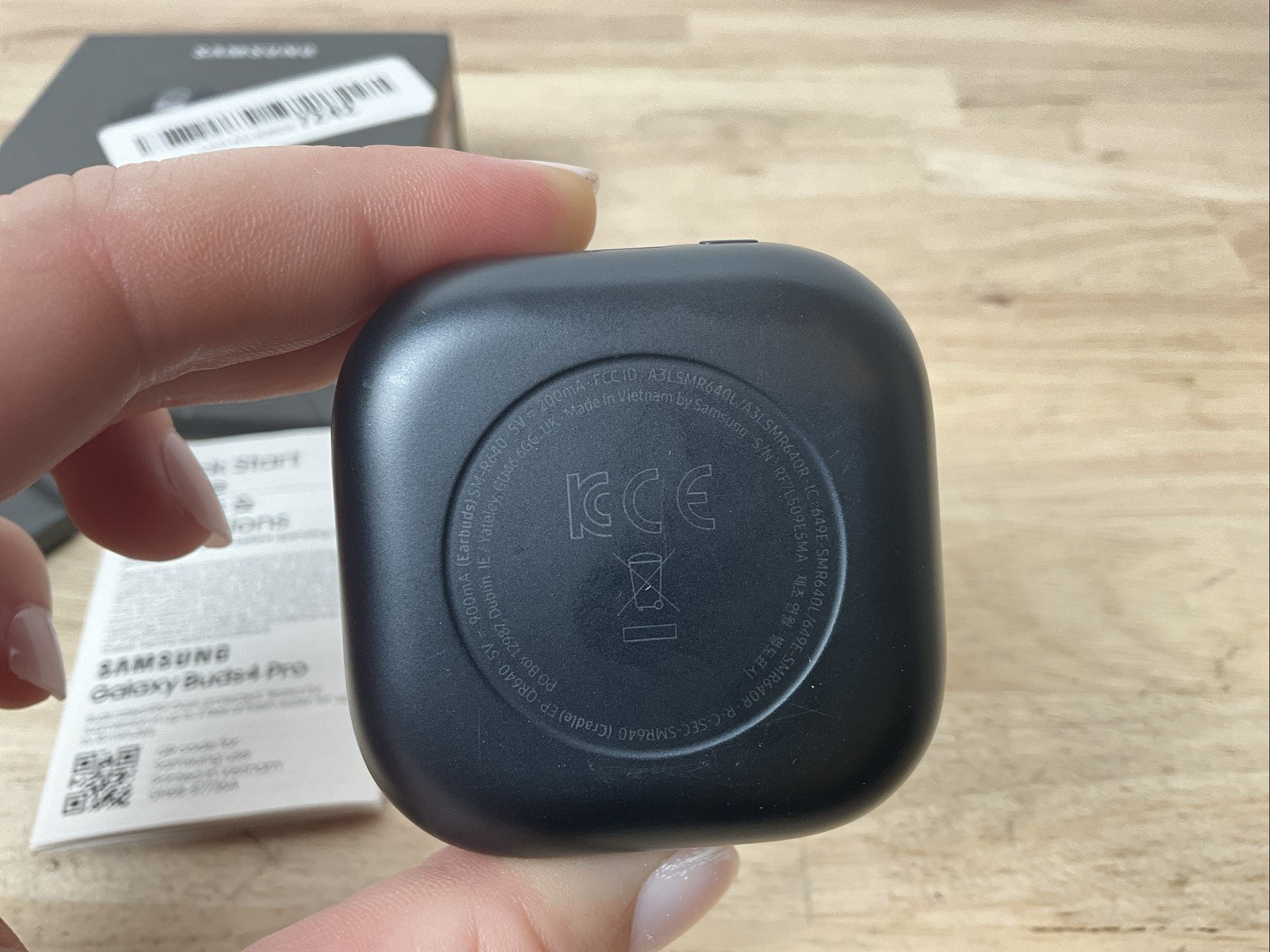 Samsung Galaxy Buds 4 Pro SM-R640 True Wireless Bluetooth Earbuds – Black